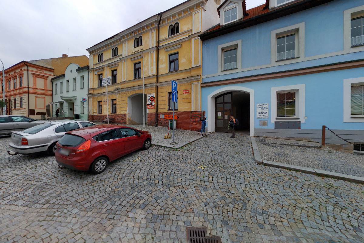 Realitní kancelář Maniny