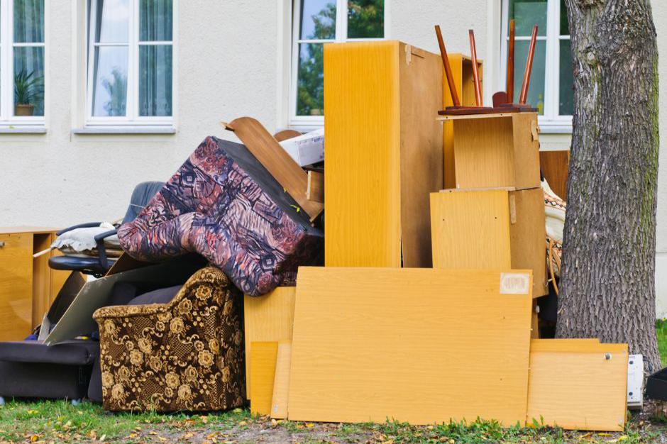 Vyklizení starého nábytku