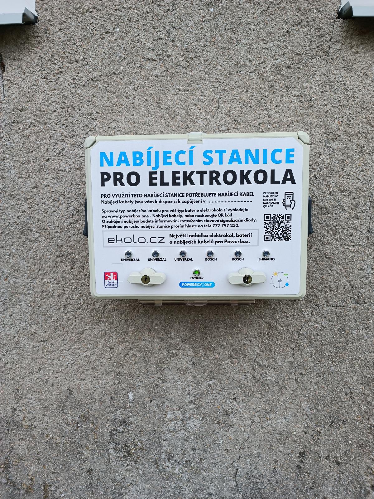 Nabíjecí stanice Kiosek U Pařezáče v Plačkově