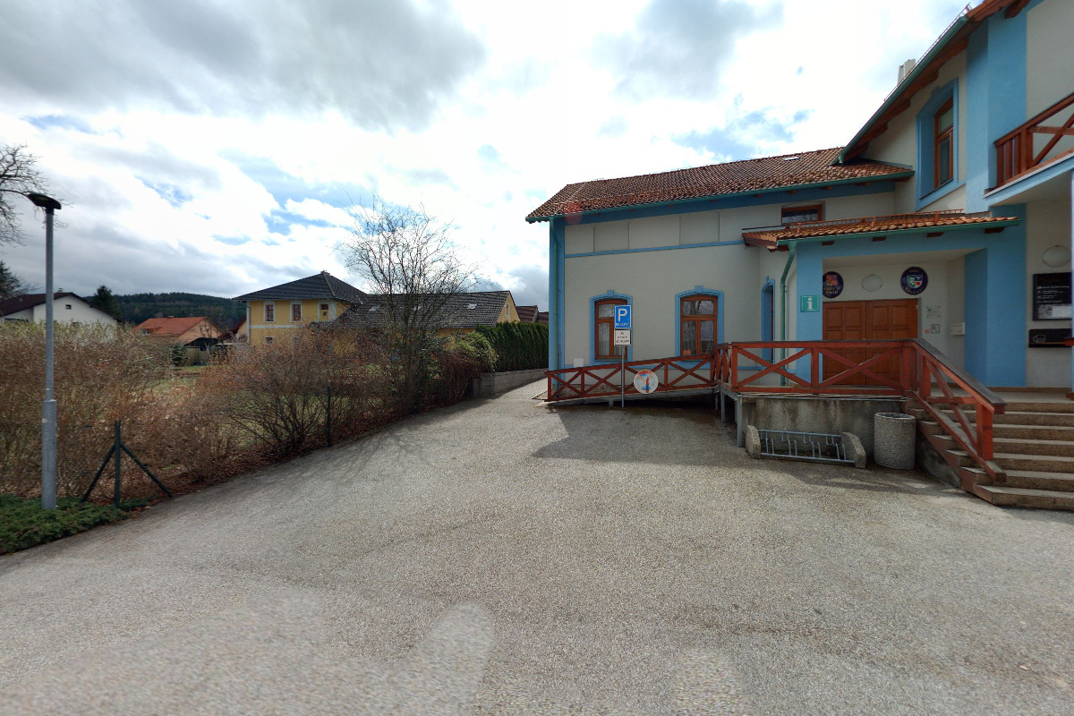 Nabíjecí stanice pro elektrokola a mobilní zařízení foto 5