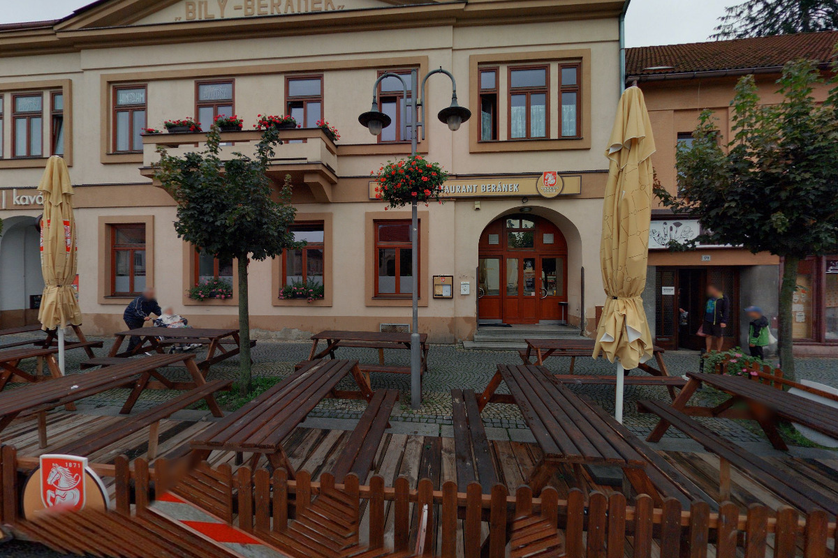 Kinokavárna Heřmanův Městec foto 5