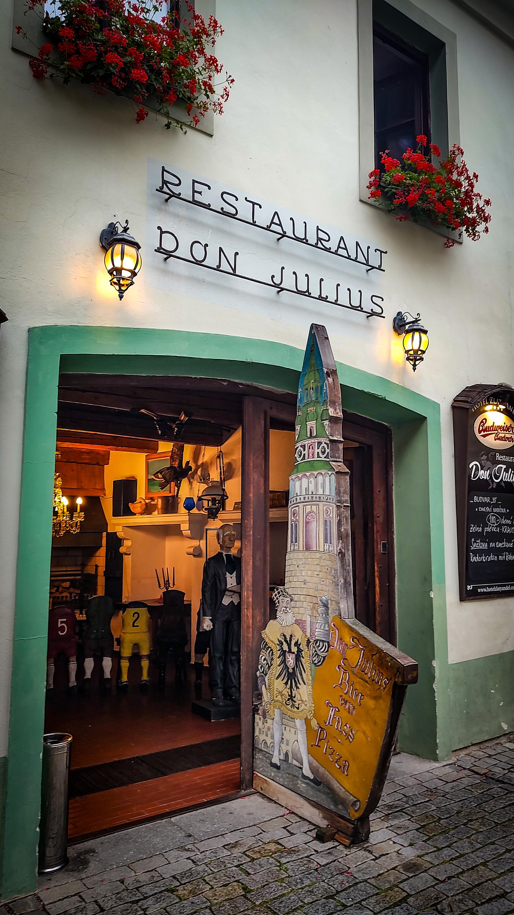 Restaurace Don Julius foto 3