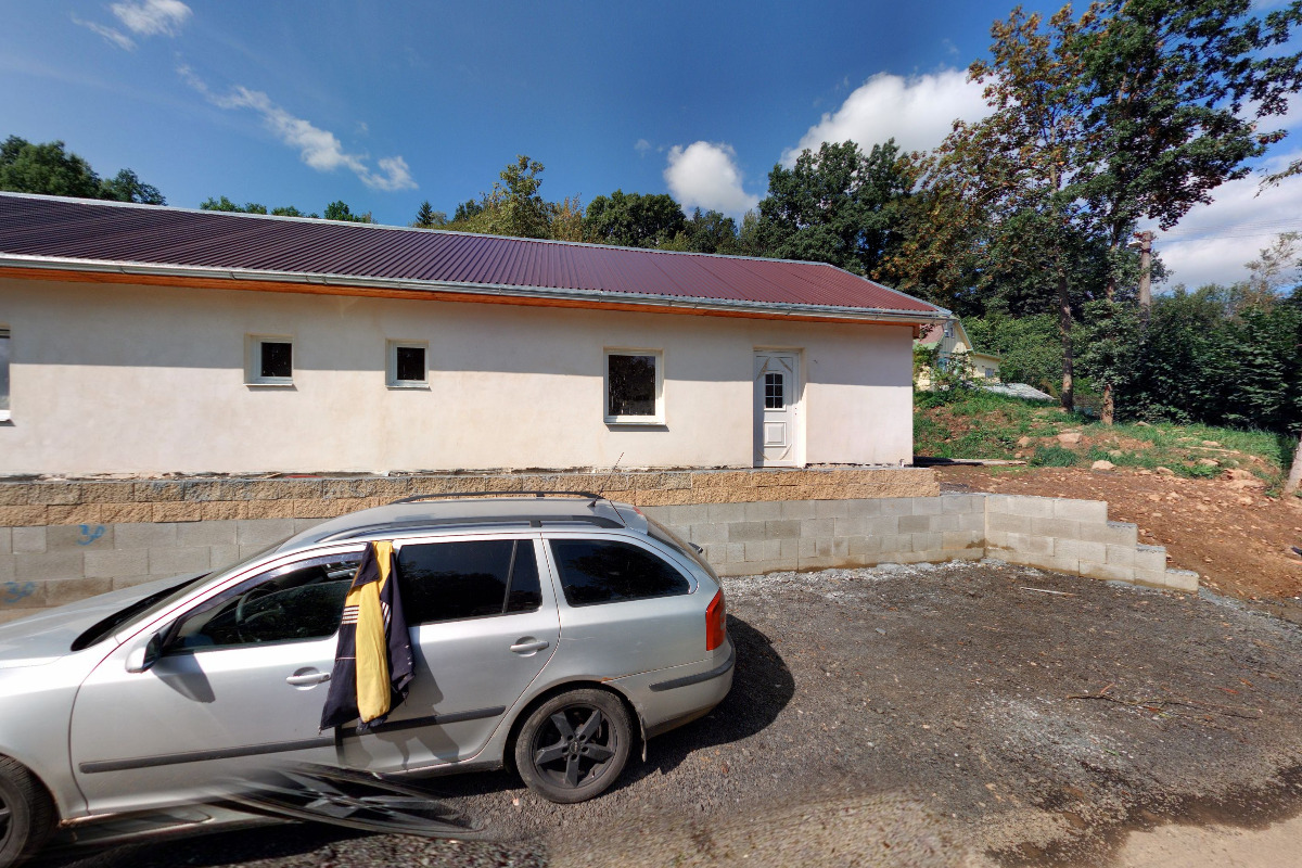 CHATA NA ČERVENÉ LOUCE 5