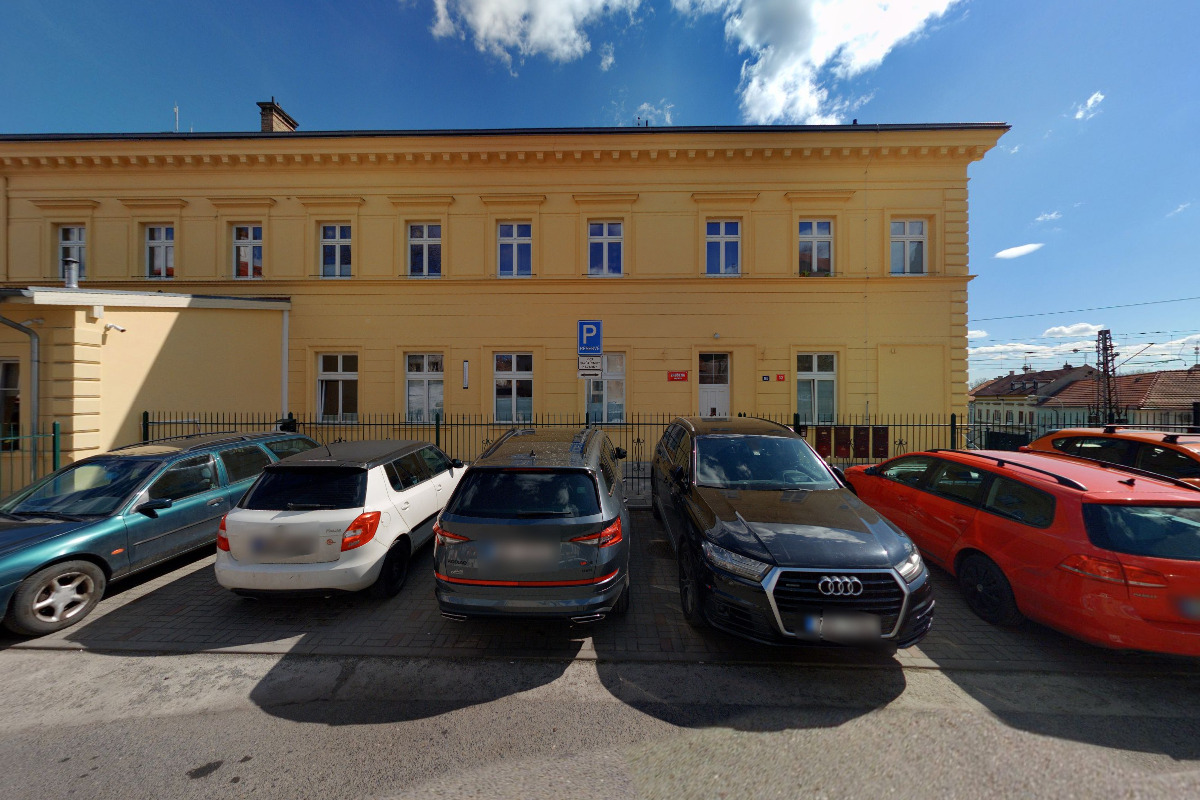 Káva s párou - Nabíjecí stanice