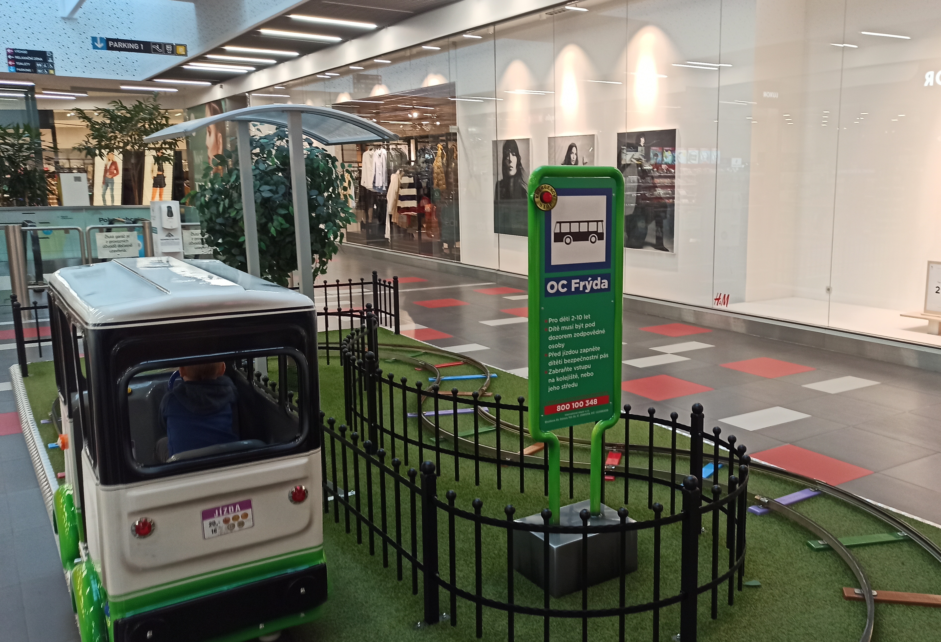 Obchodní centrum FRÝDA foto 3