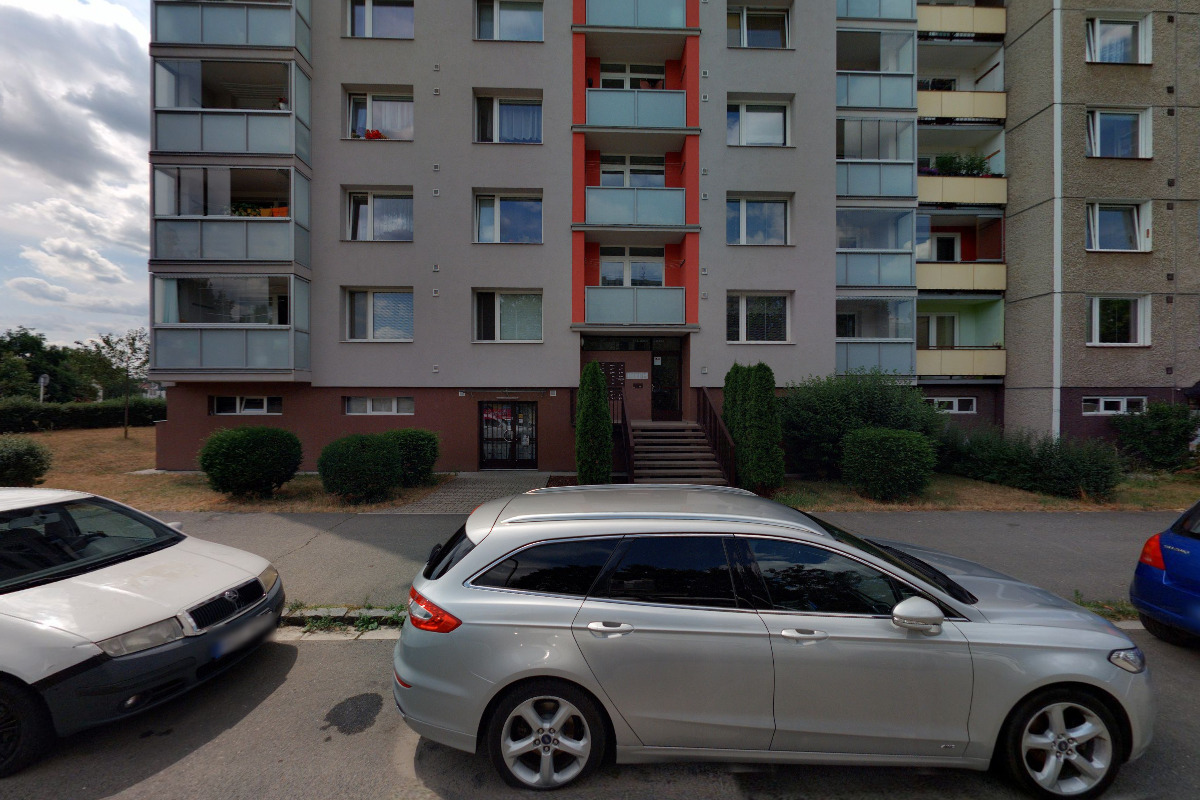 Mgr. Monika Macháčková - realitní makléř