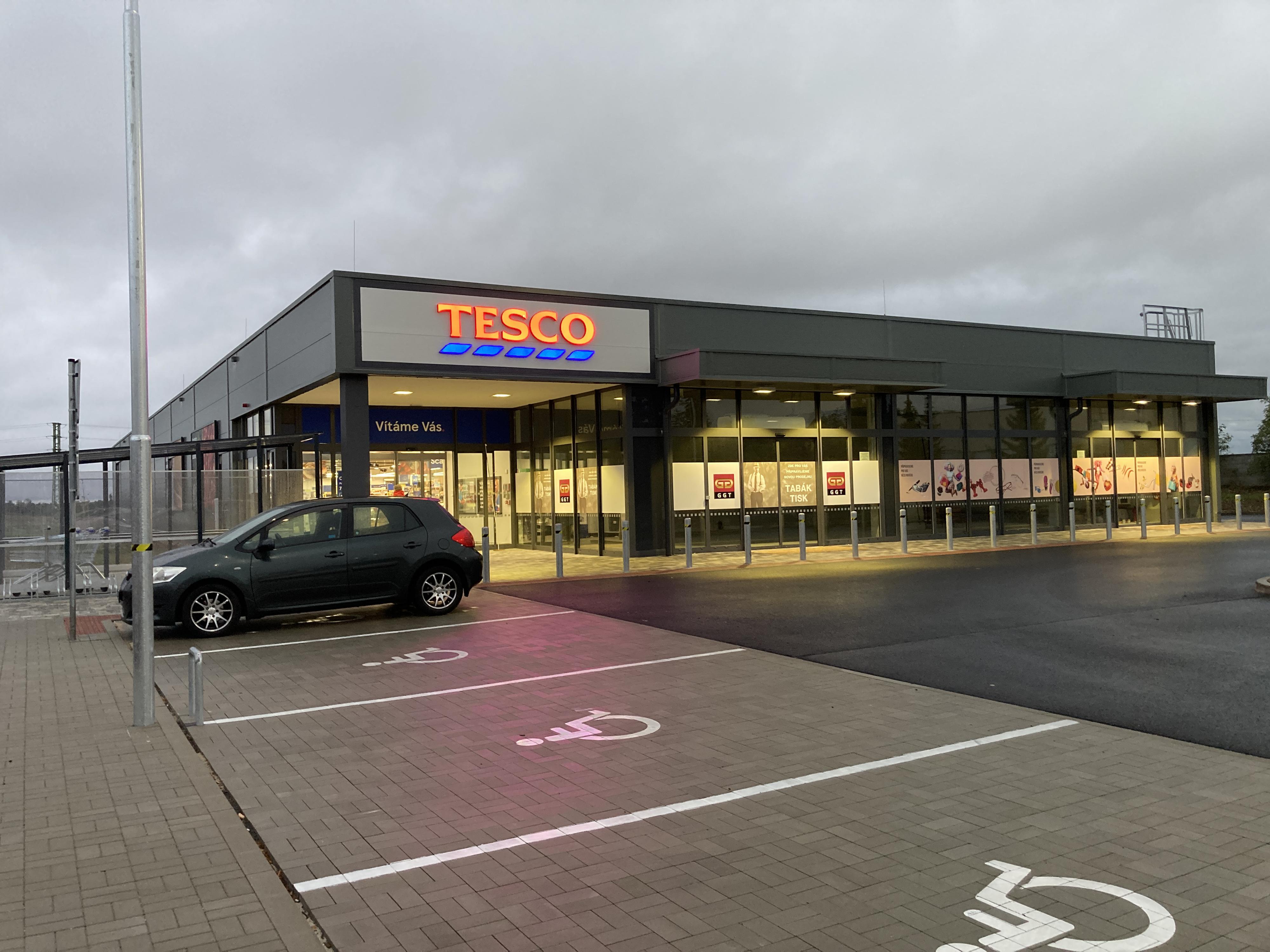 Tesco foto 2
