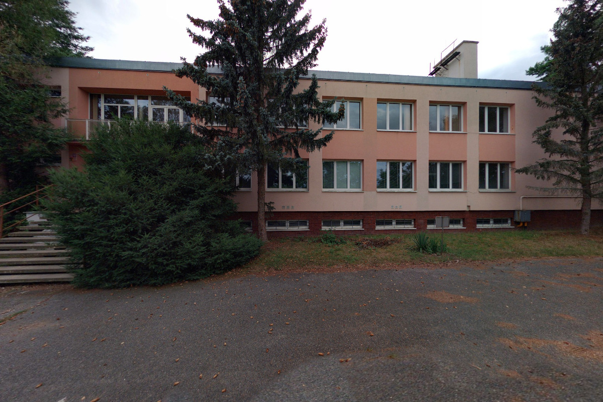 Ústřední kontrolní a zkušební ústav zemědělský foto 2