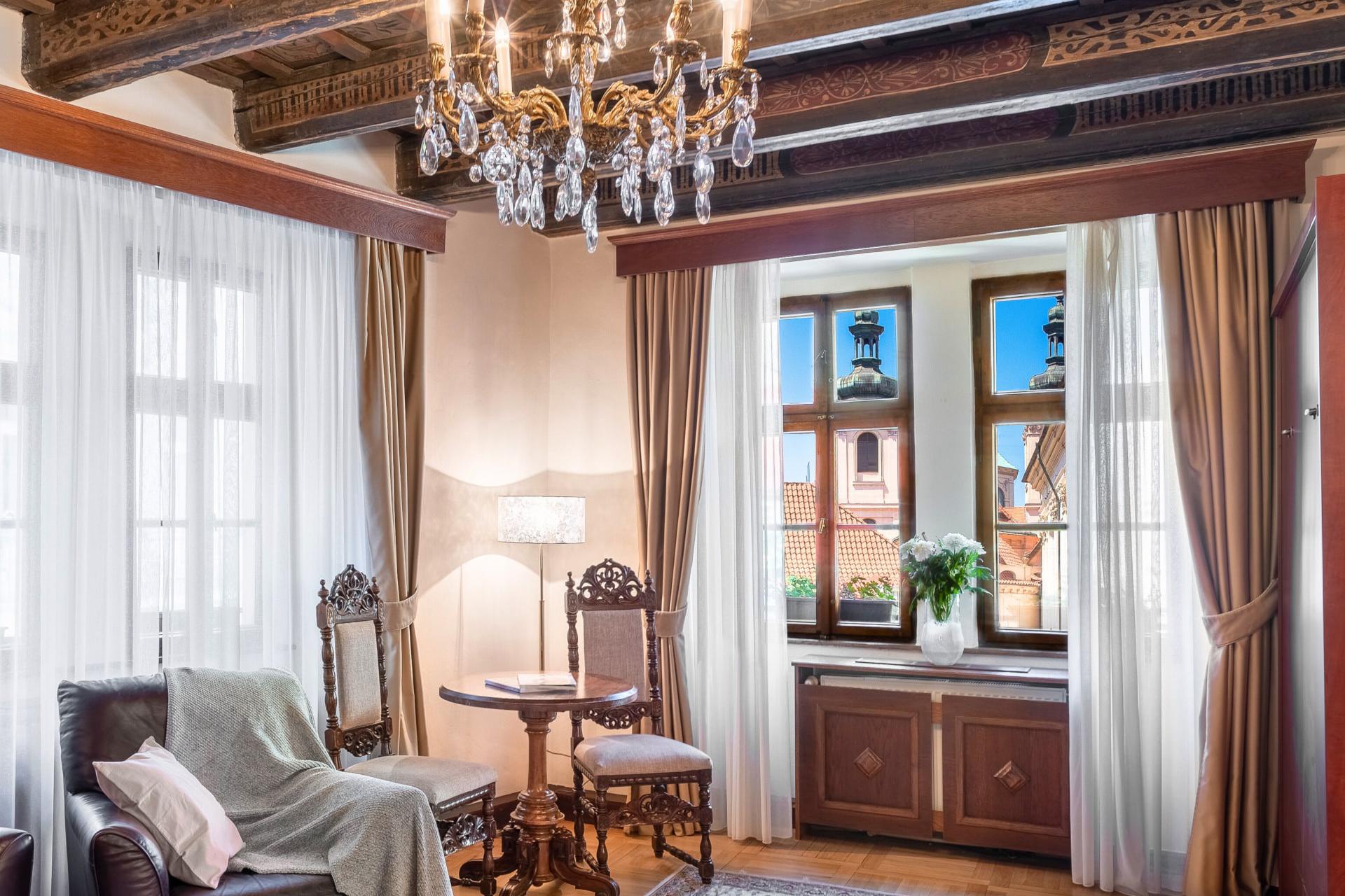 Aurus Hotel by Adrez