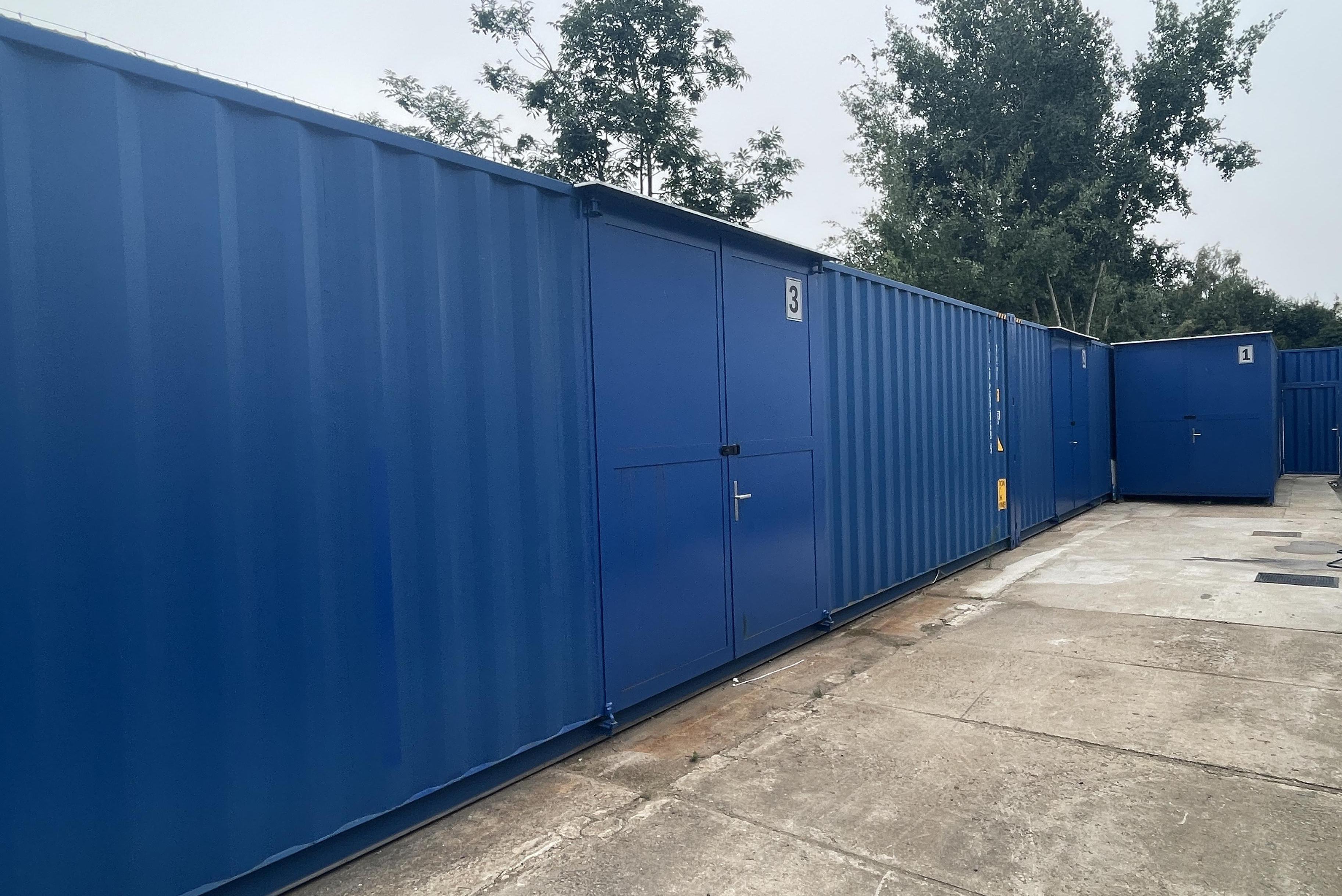 Skladový areál Chýně