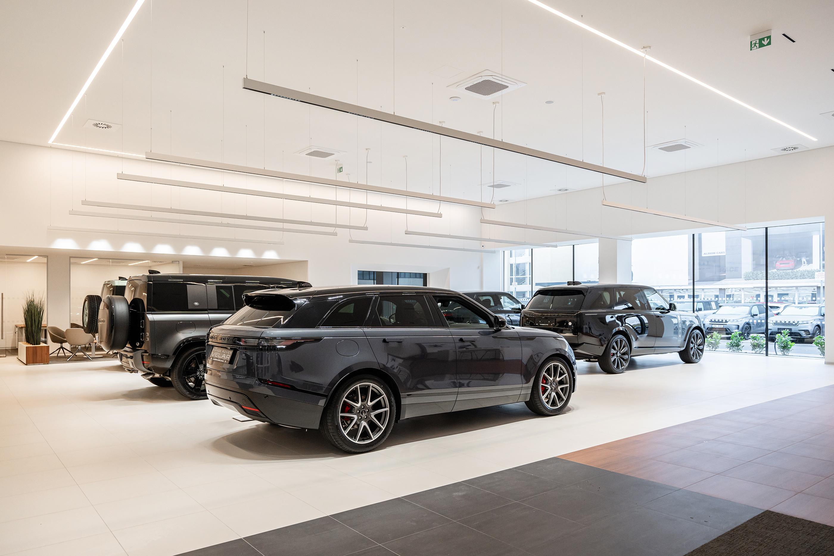 Albion Cars - Land Rover a Jaguar autorizovaný dealer a servis