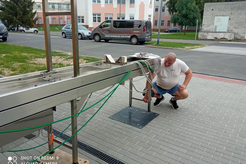 Stehováni těžkých strojů, jsme odborníci