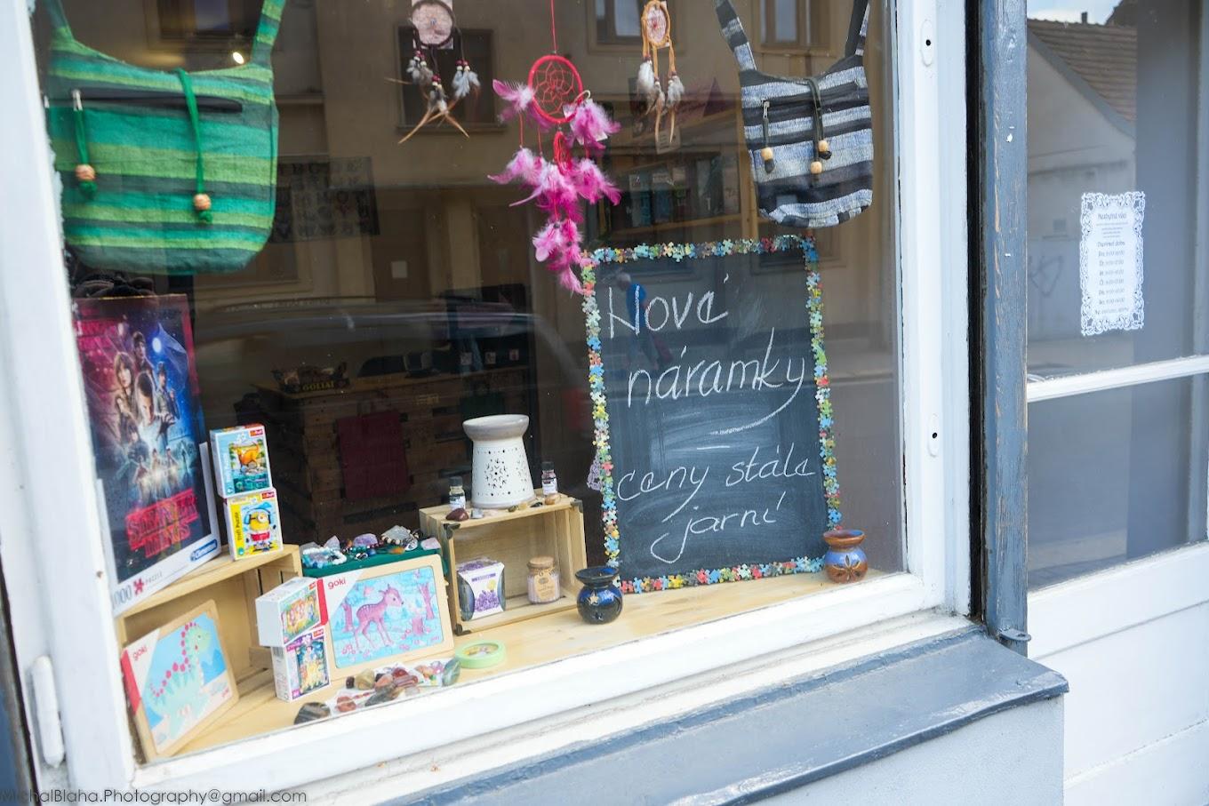 Nezbytné Věci foto 2