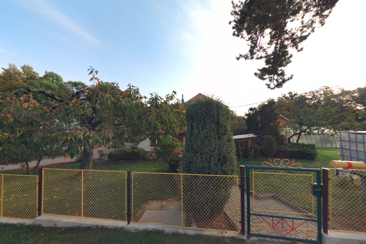 Komínové centrum, železářství a potřeby pro zahrádkáře Slatiňany