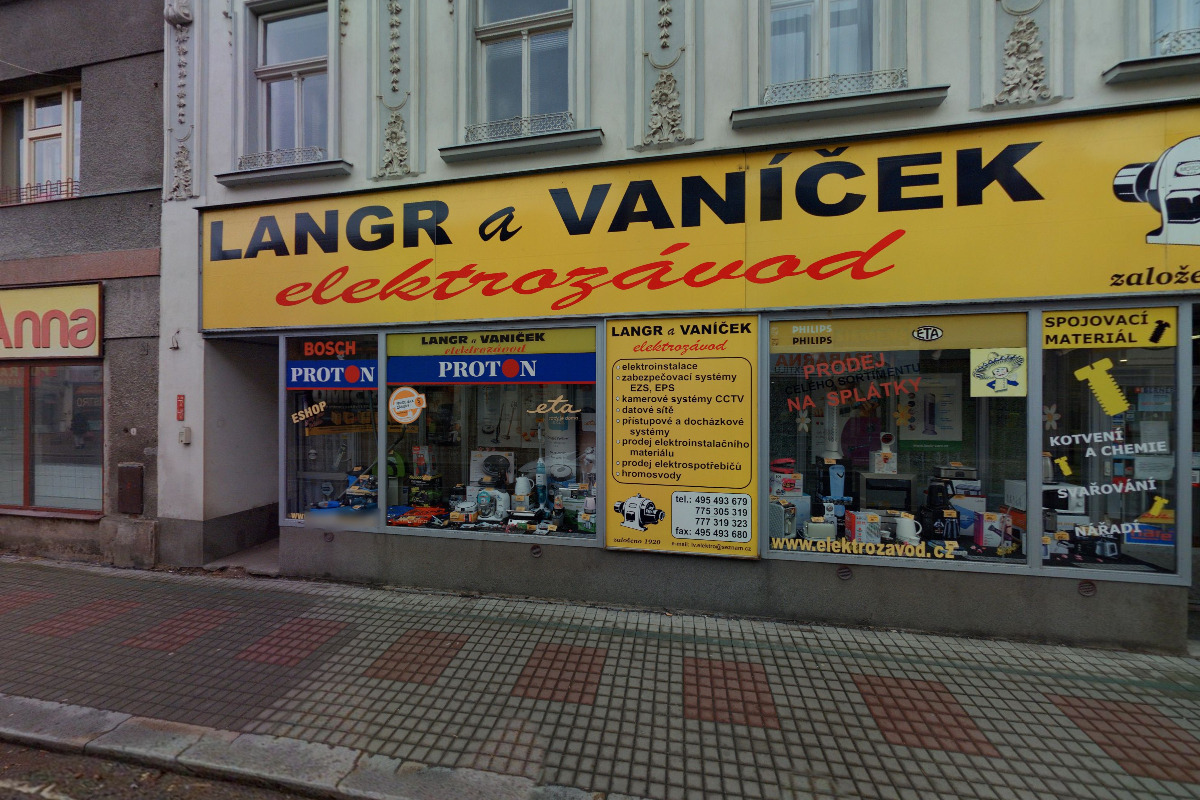 LANGR a VANÍČEK - elektrozávod foto 5