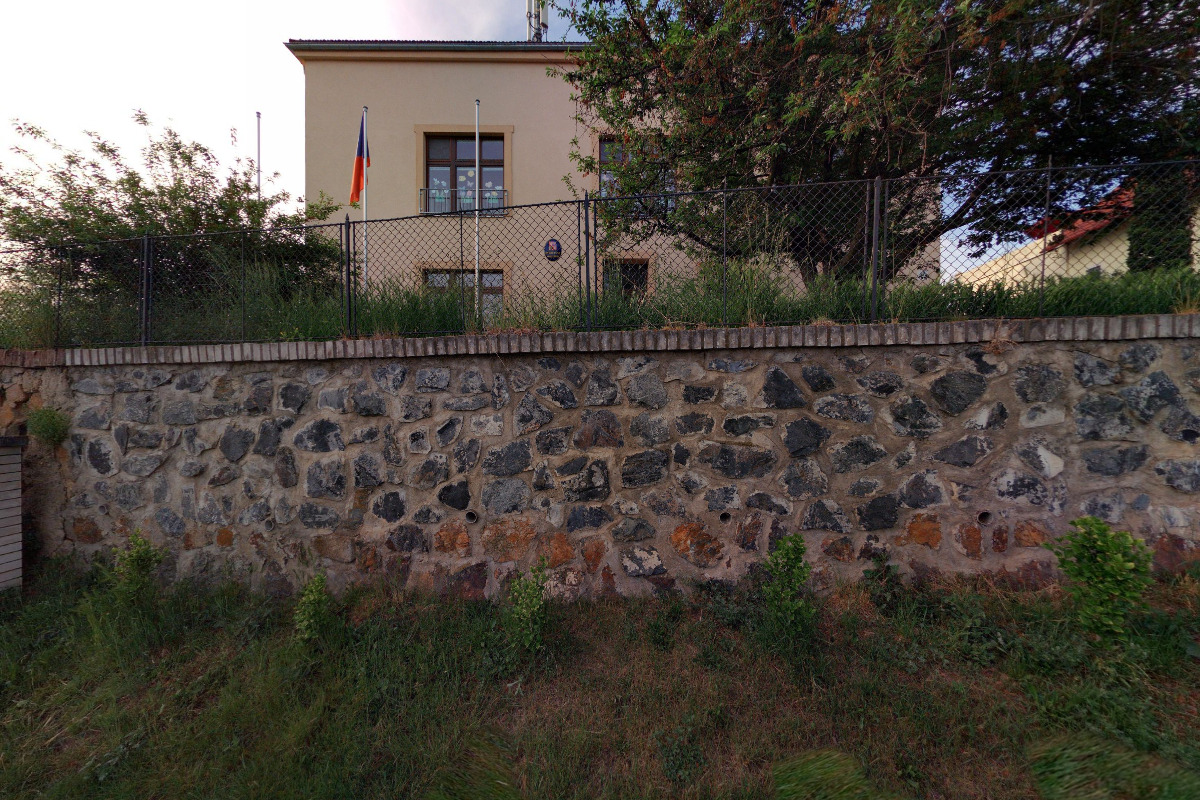 Vodochody - obecní úřad foto 3