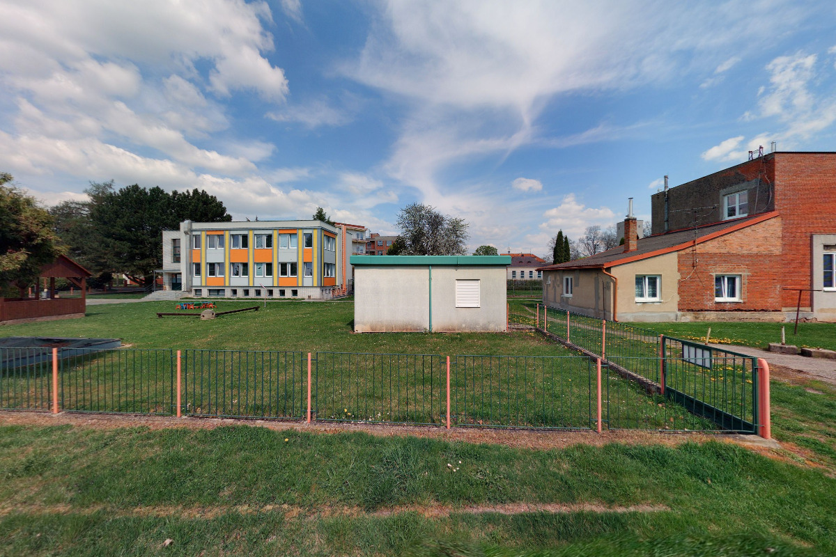 OOVL - L Tilia foto 2