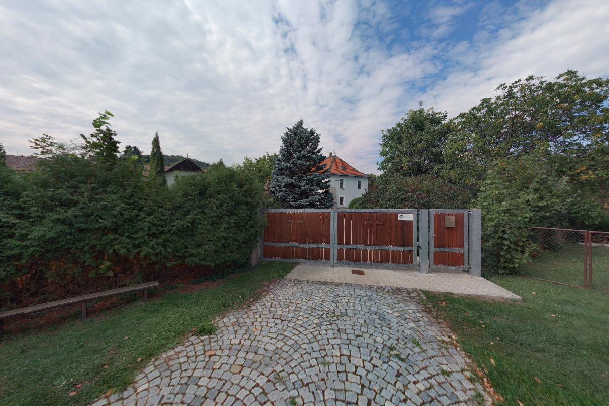 Římskokatolická farnost Rovensko pod Troskami