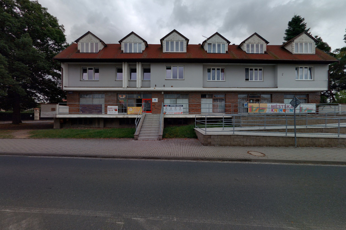 Městská knihovna Nepomuk foto 2