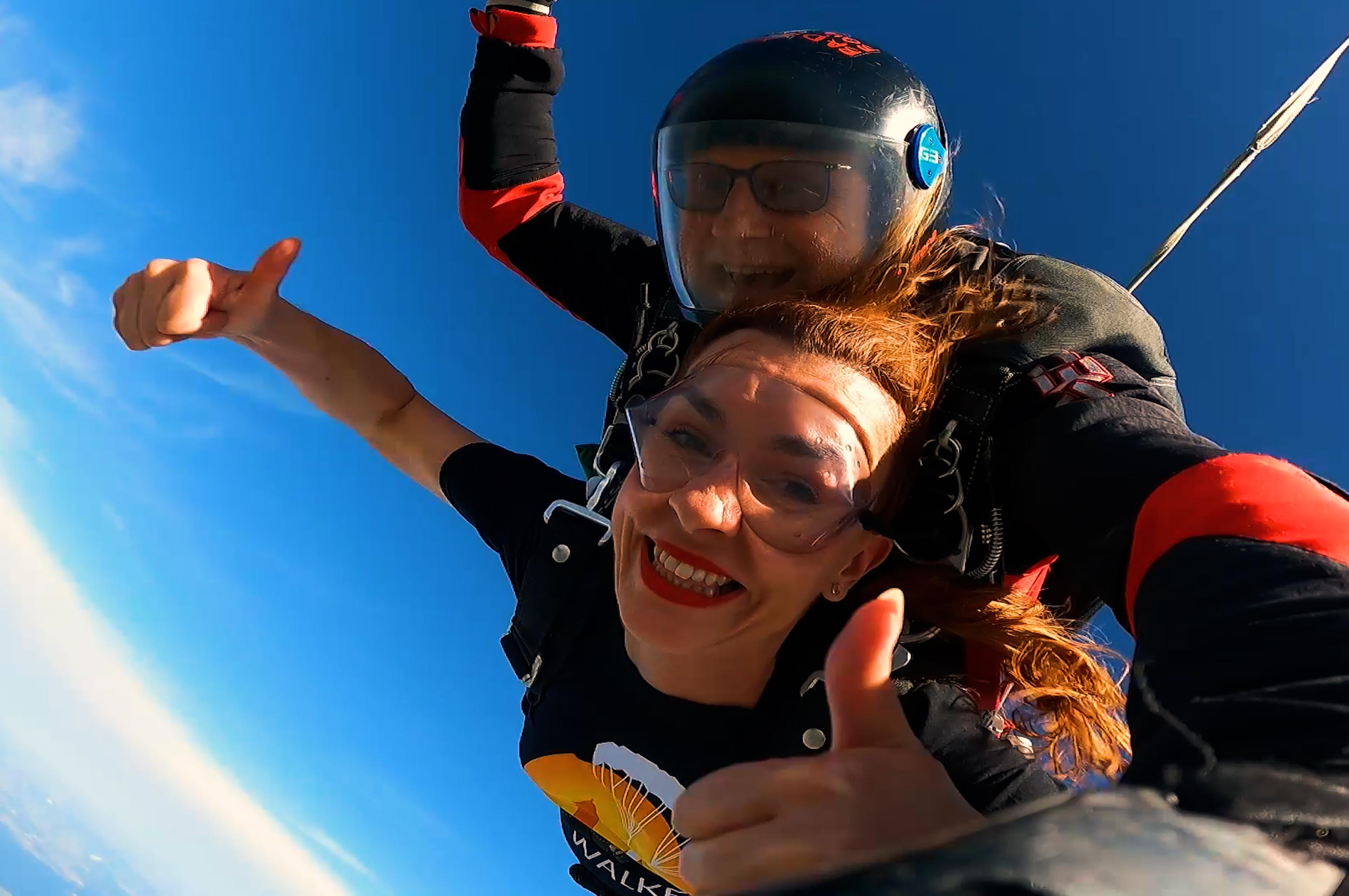 Tandemový seskok ze 4200 metrů