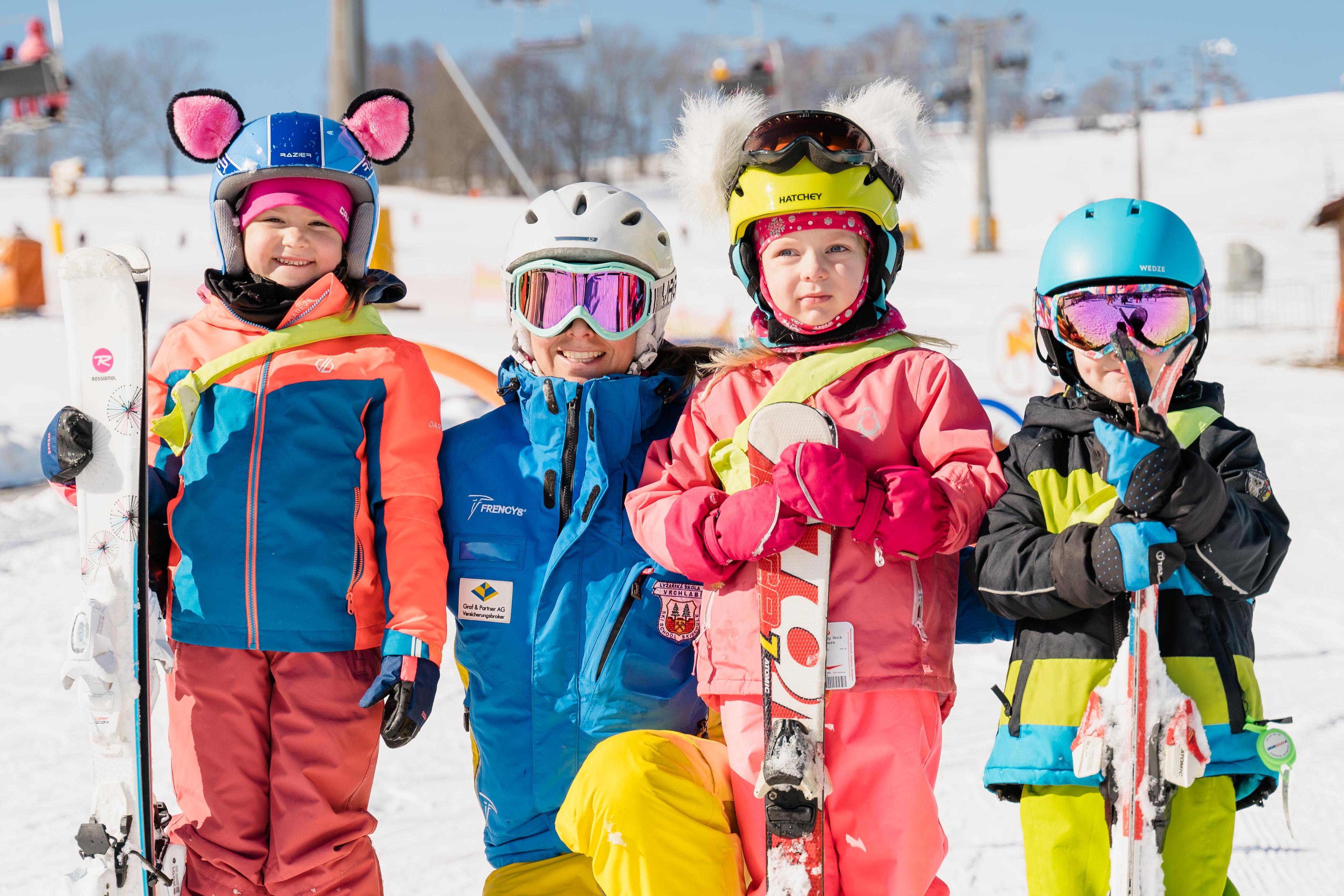 Snowschool Vrchlabí s.r.o. Lyžařská a snowboardová škola