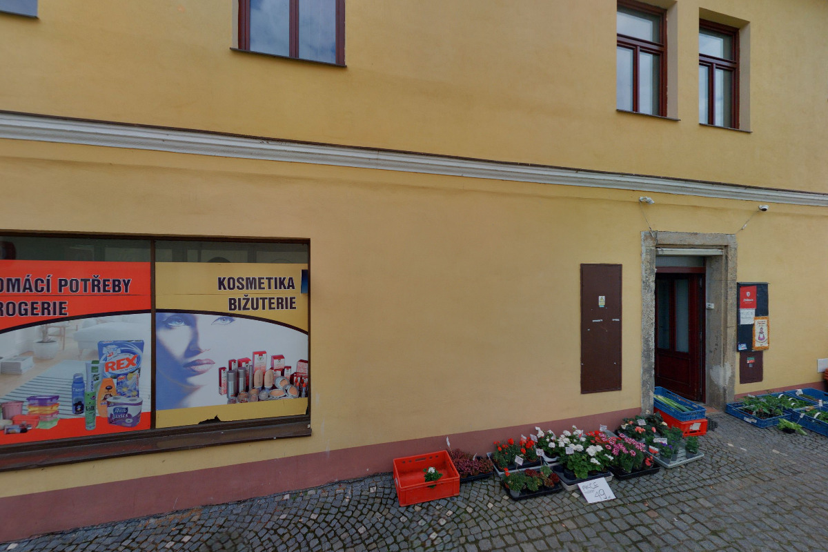 Smíšené zboží Komenského 72 foto 3