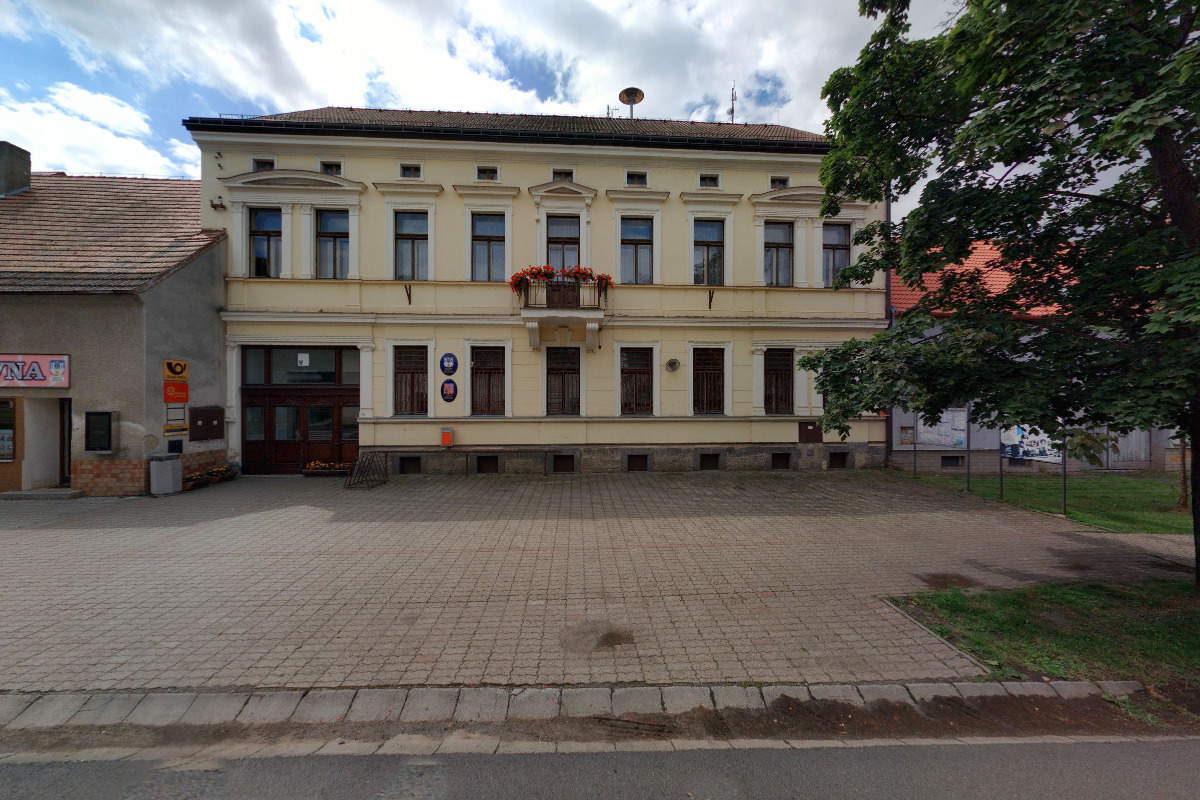 Kněževes - úřad městyse