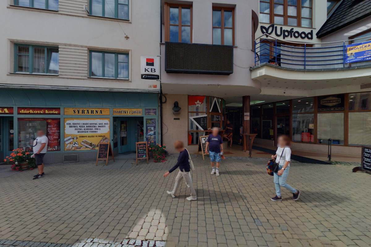 Manikúra & Pedikúra - Haluzová Radka