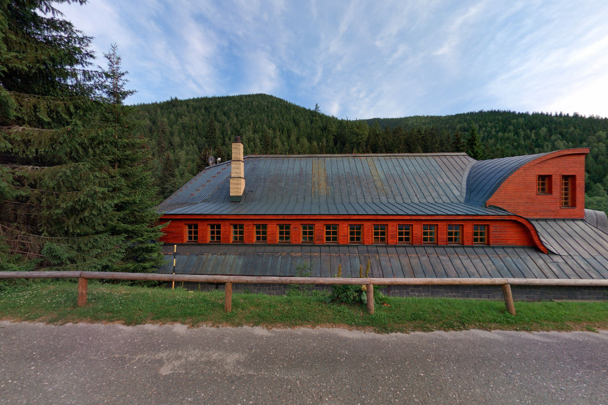 Est! Est!! Est!!! Restaurant