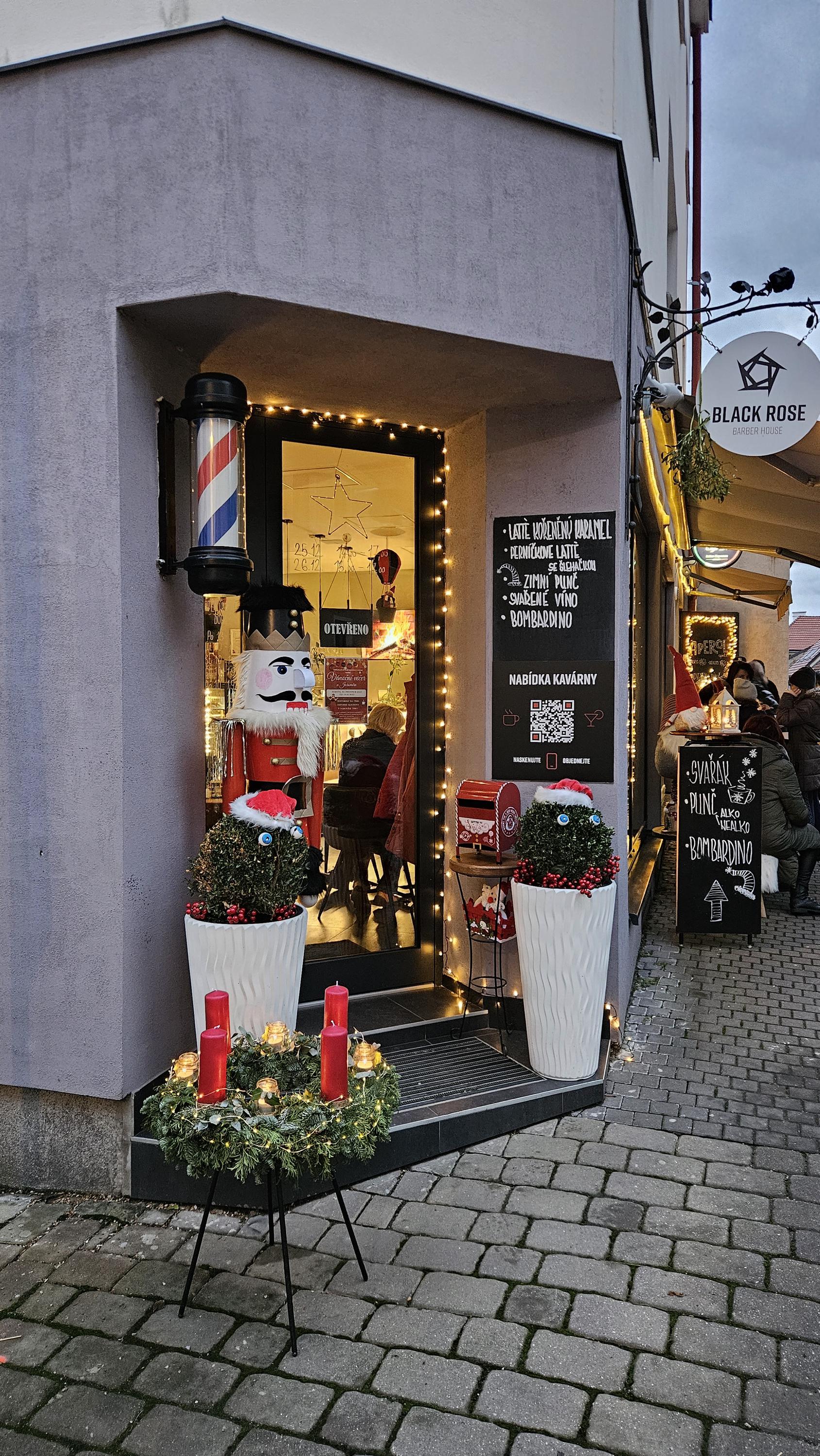 Black rose barber cafe foto 5