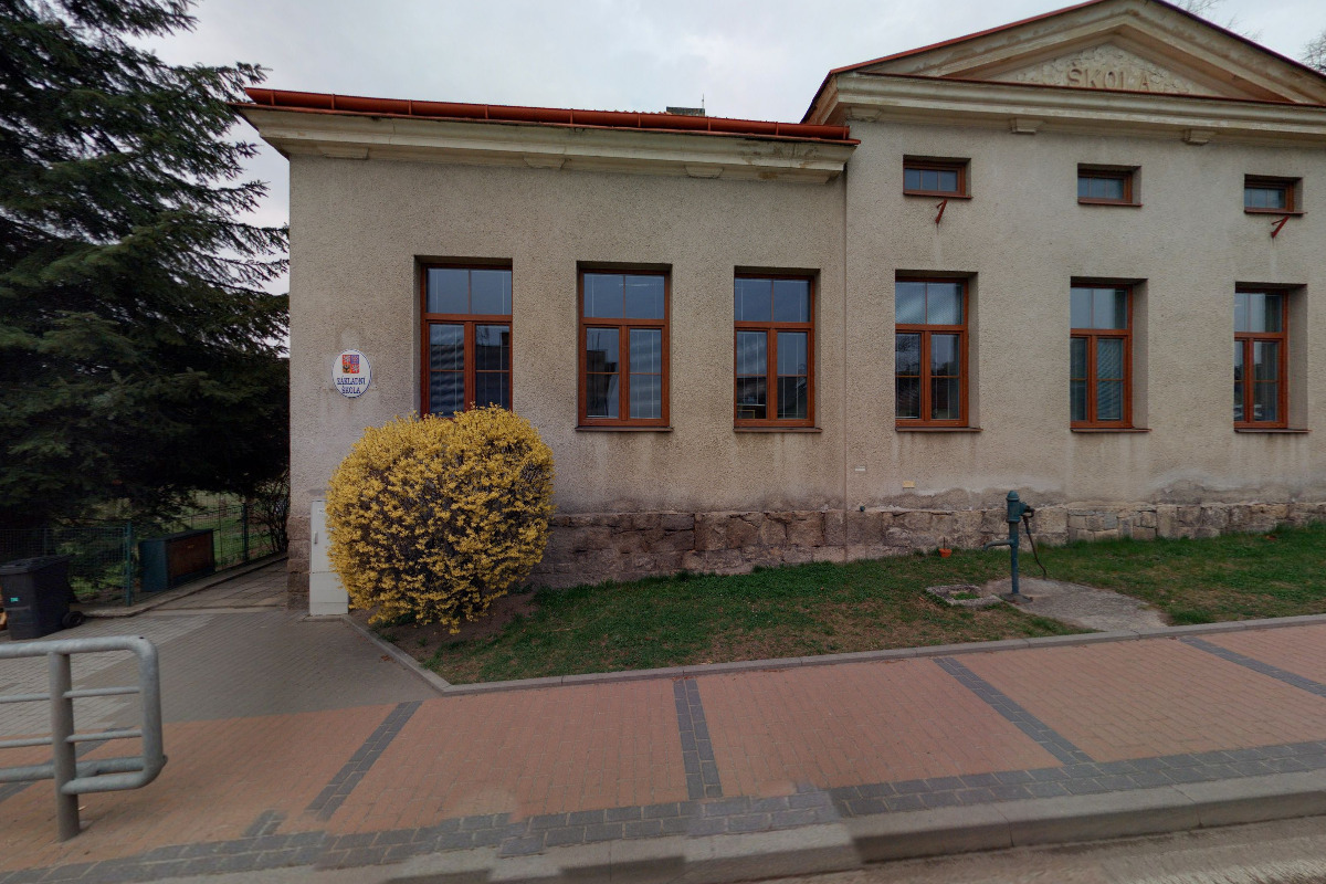 Základní škola a mateřská škola Krahulčí, okres Jihlava, příspěvková organizace foto 2