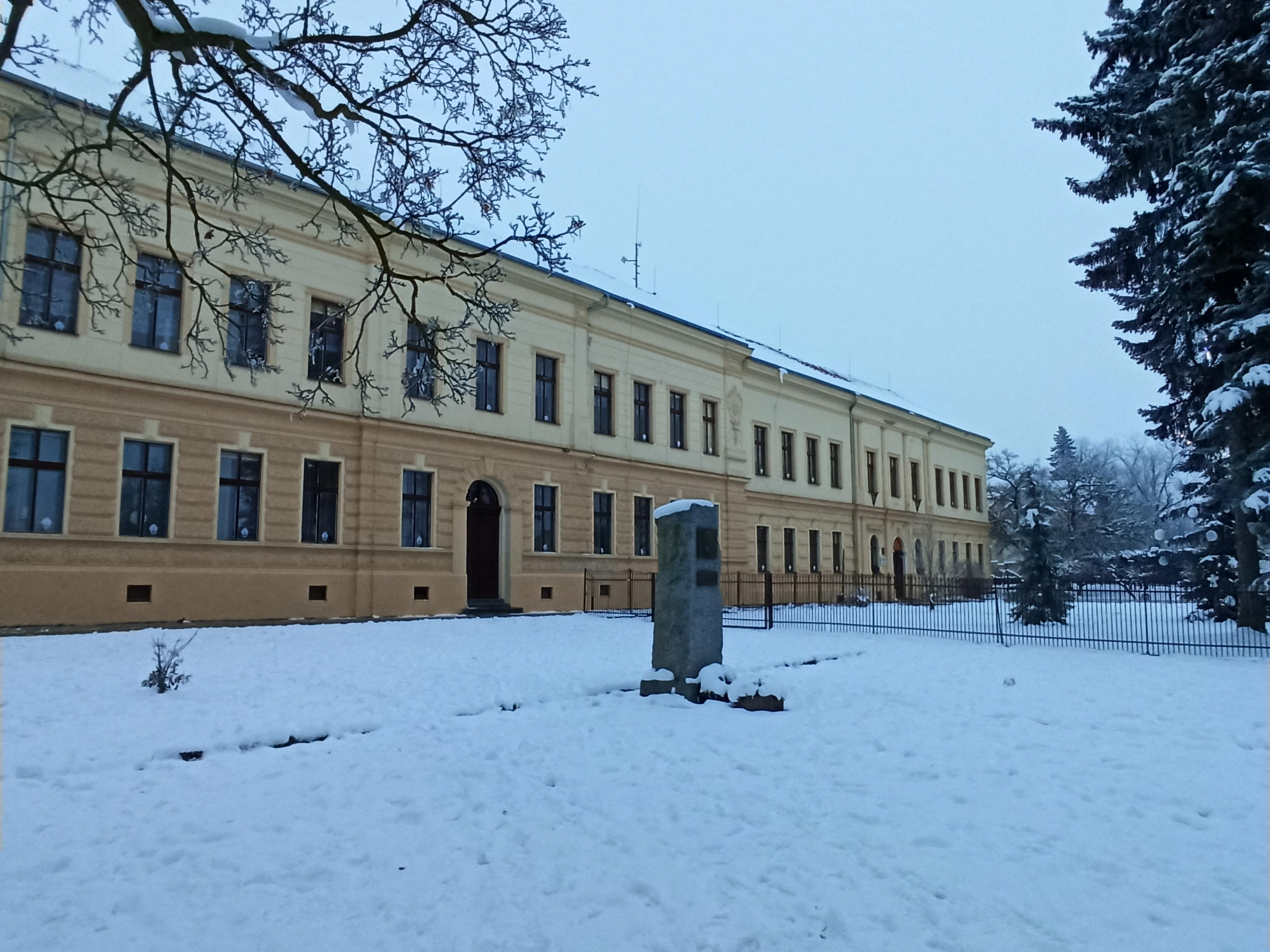 ZŠ a MŠ Kněževes, okres Rakovník foto 4