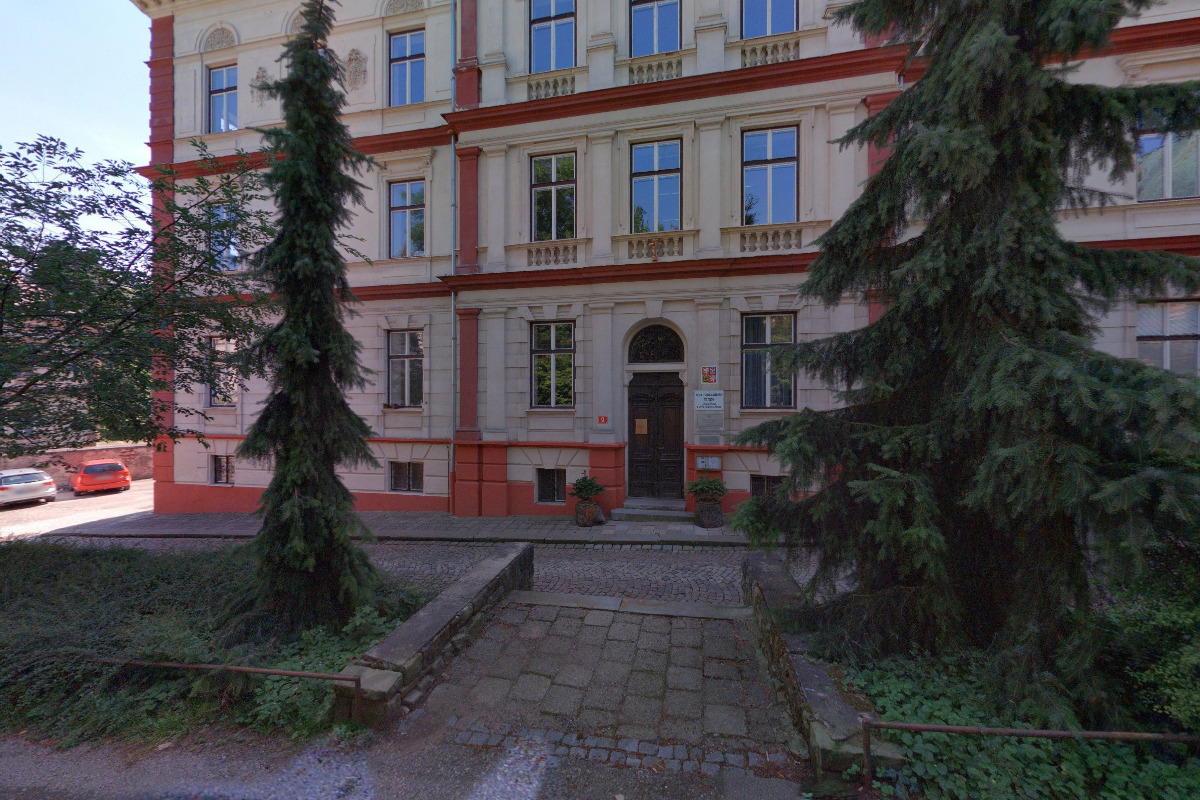 Česká lesnická akademie Trutnov - střední škola a vyšší odborná škola foto 2