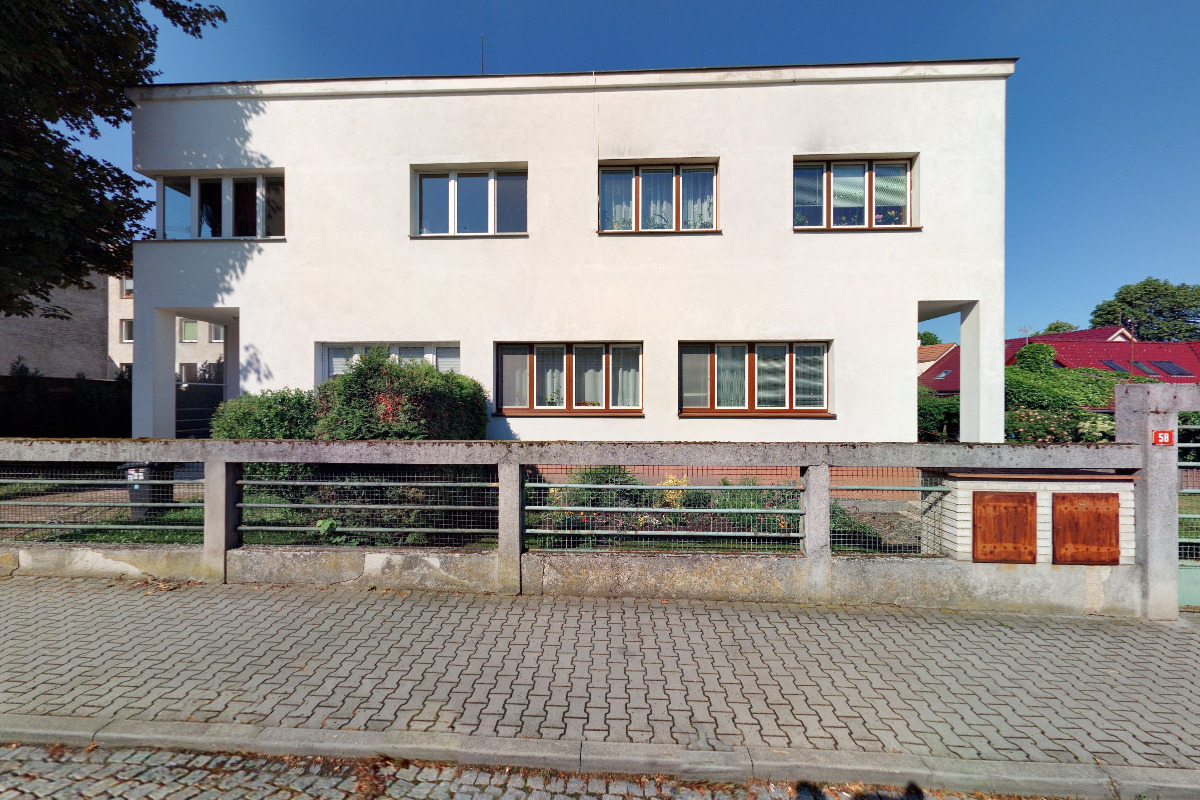 MUDr. Zdena Soustružníková