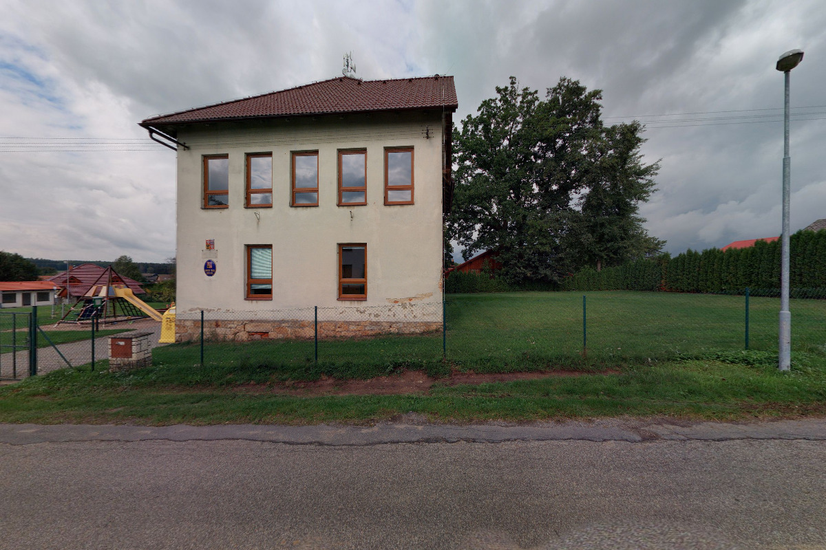 Hurtova Lhota - obecní úřad