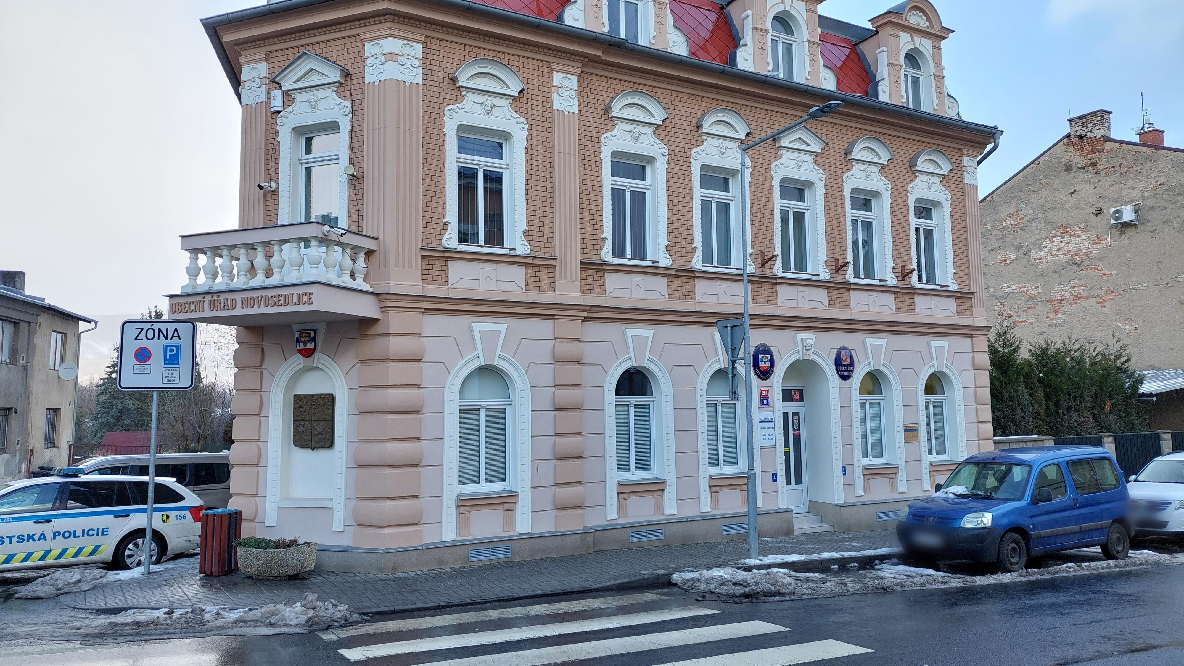 Novosedlice - obecní úřad foto 3