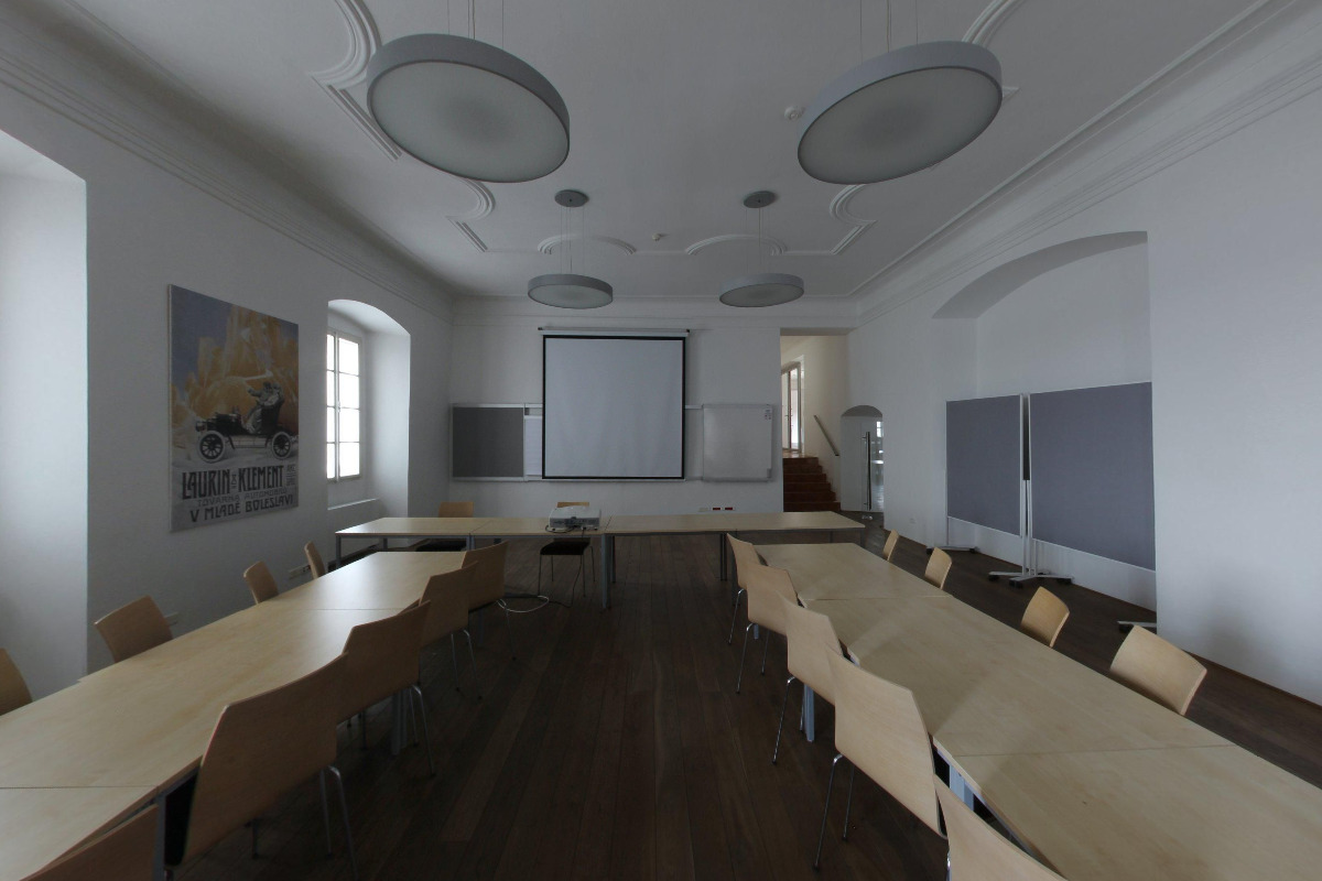 Knihovna Škoda Auto Vysoké školy foto 3