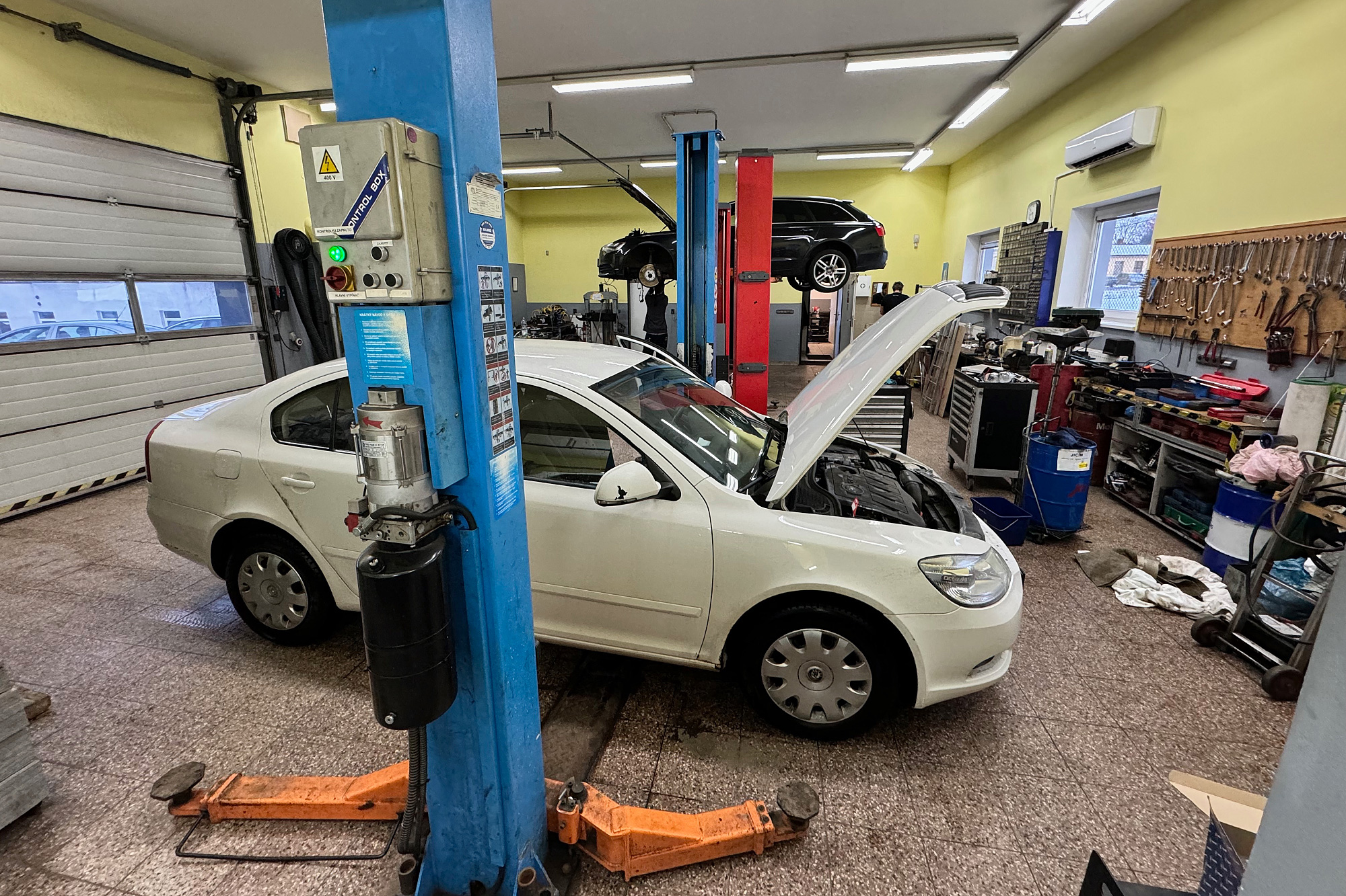 Autoservis AutoTRON - Ing. Tomáš Sedláček foto 4
