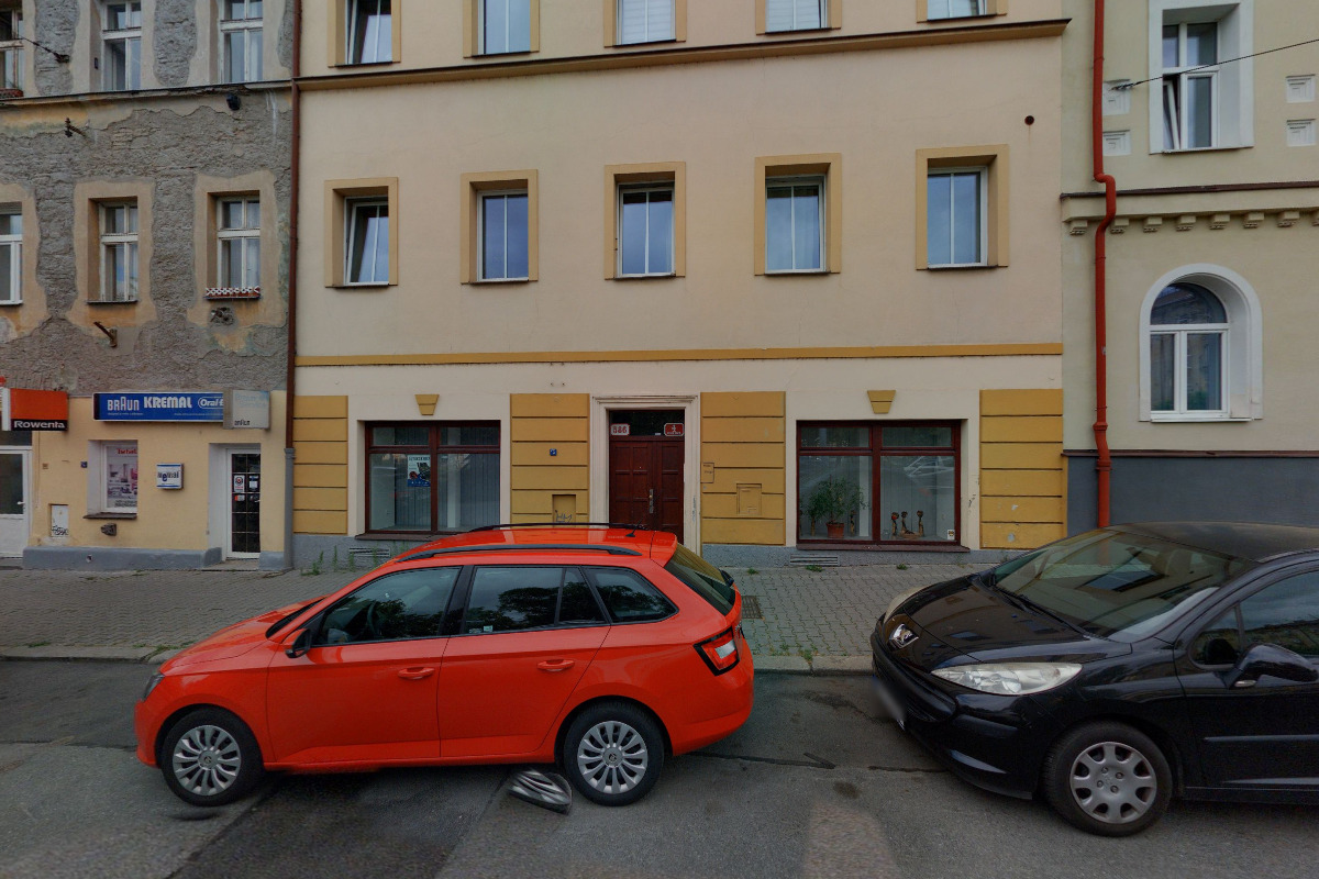 Ubytování Husovo náměstí 586/4