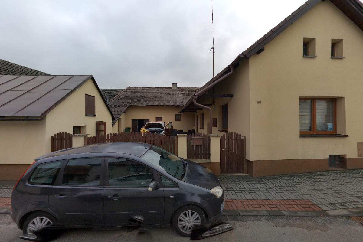 PUJCOVNA-AUTOMOBILU.CZ foto 2