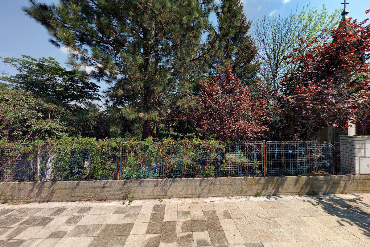 Roztančený nábytek