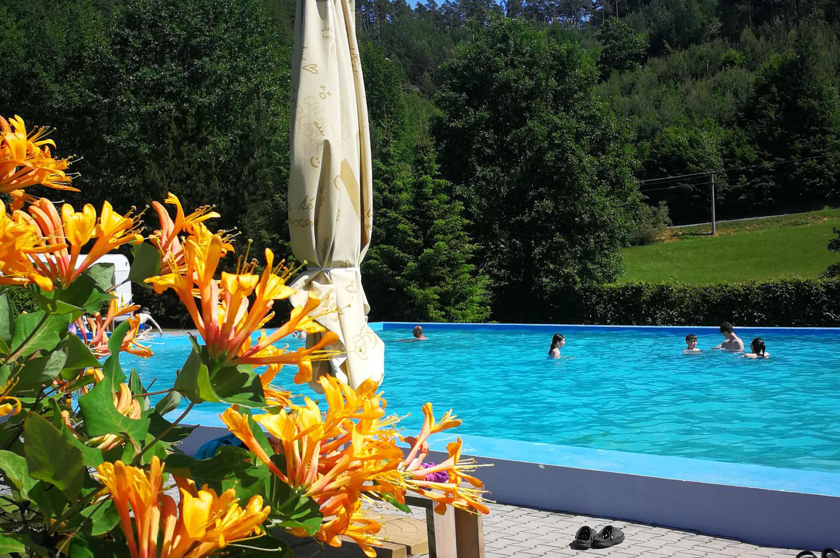 AUTOKEMP KACANOVY - koupaliště