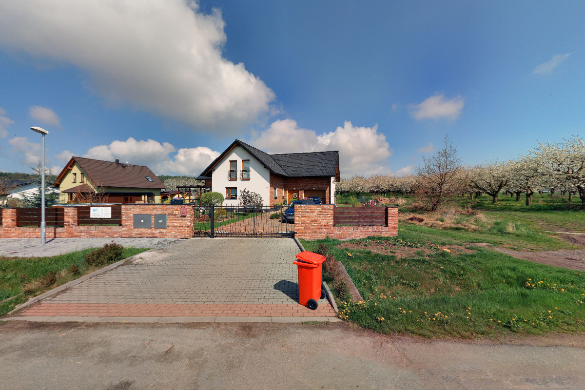 Veronika Bartošová - Úklidové služby a čištění interiérů aut