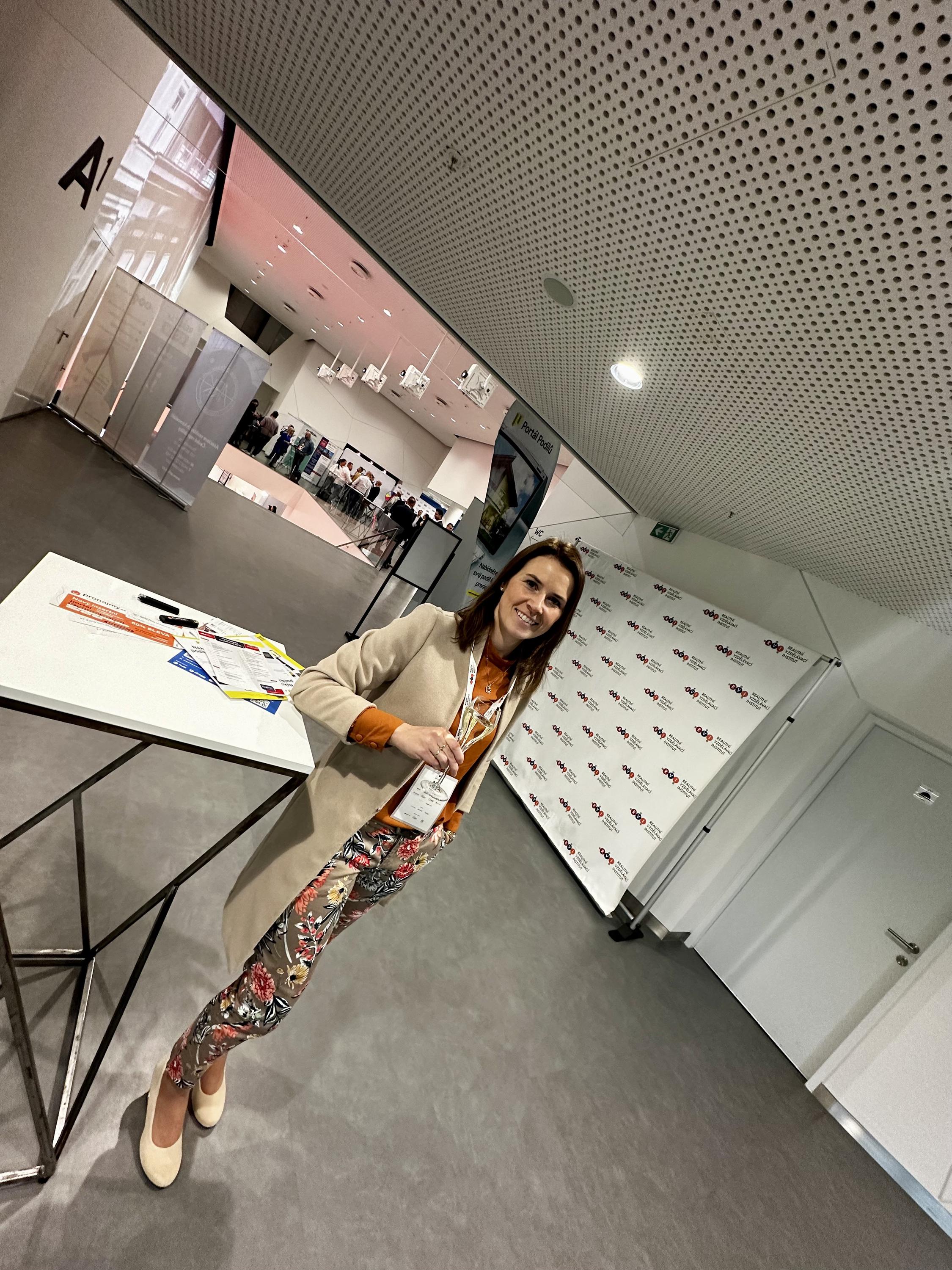 Ing. Monika Veličková - QARA s.r.o. foto 2