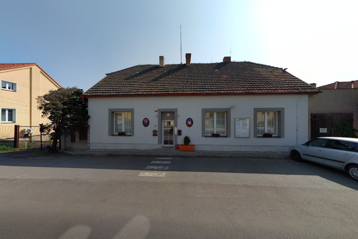 Kostelní Hlavno - obecní úřad