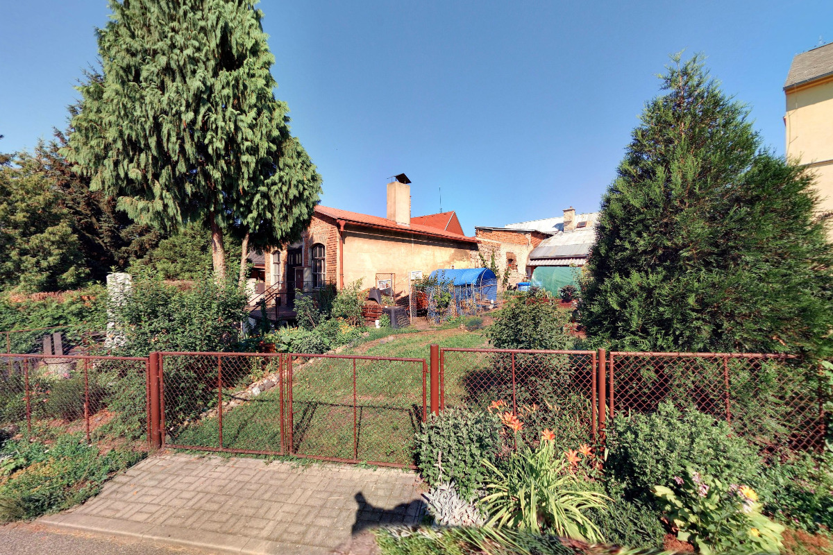 Umělecké kovářství a restaurátorství - J. Skuhravý