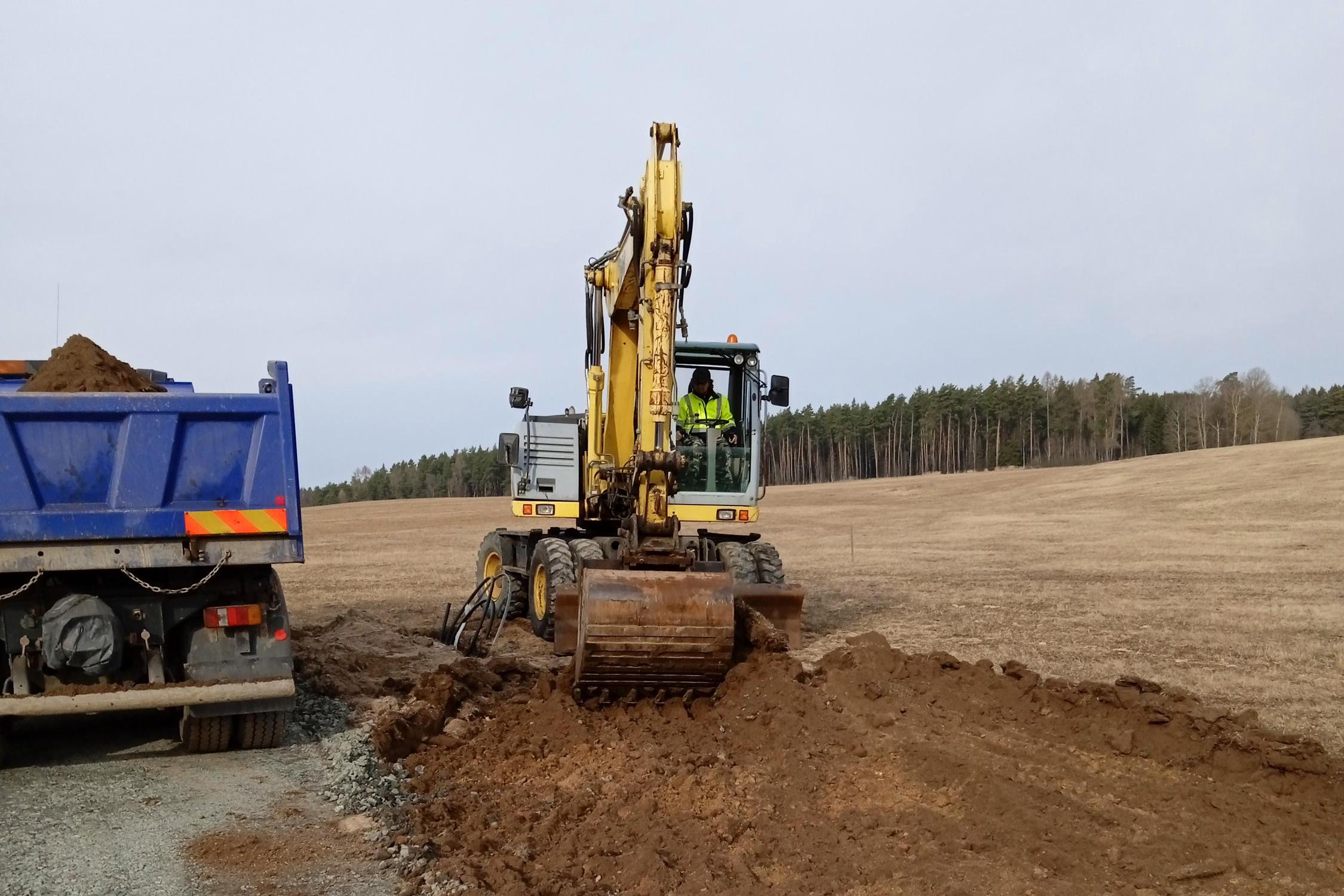 Zemní práce - Ladislav Touš