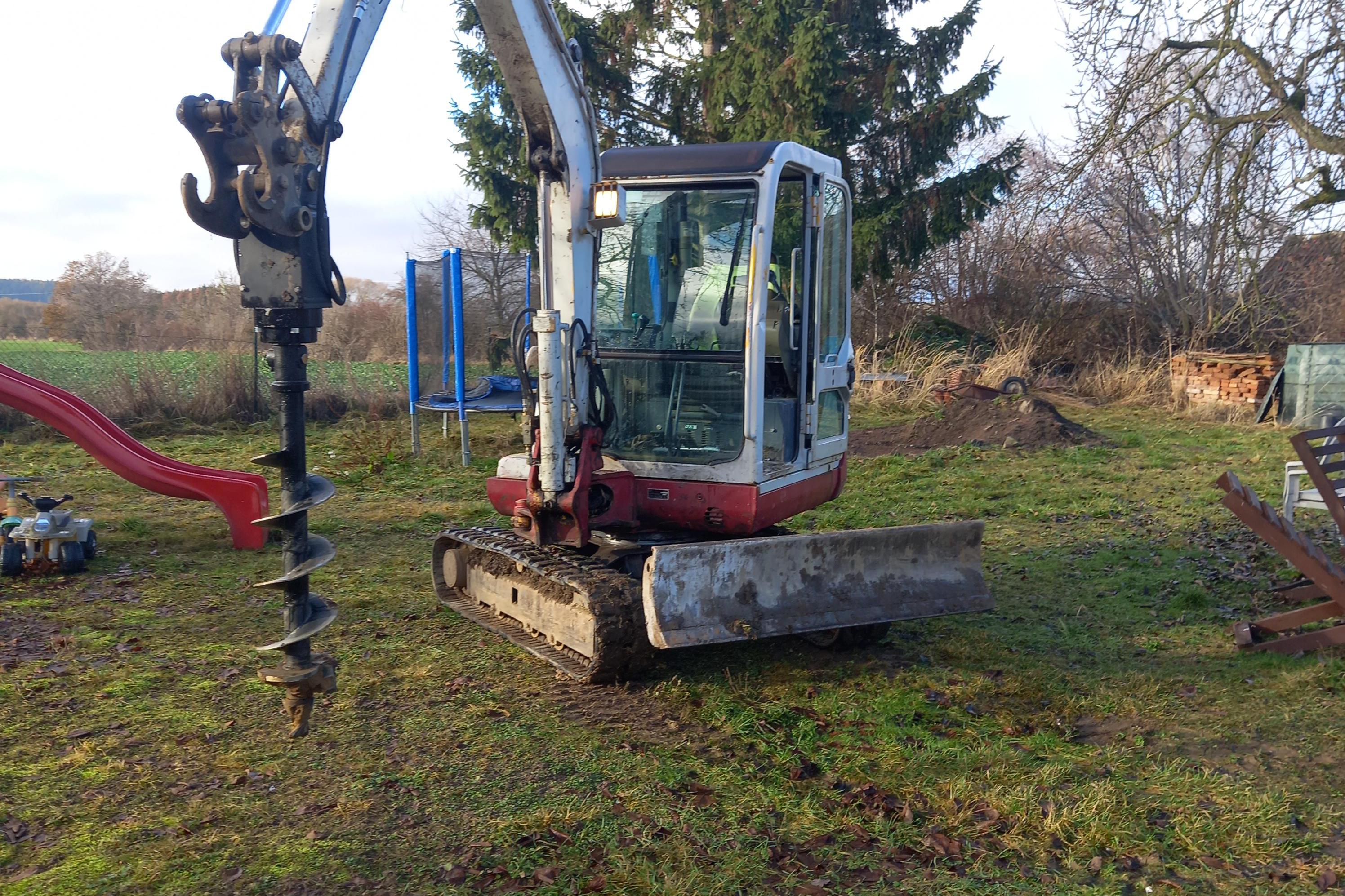 Zemní a výkopové práce - Ladislav Mašek