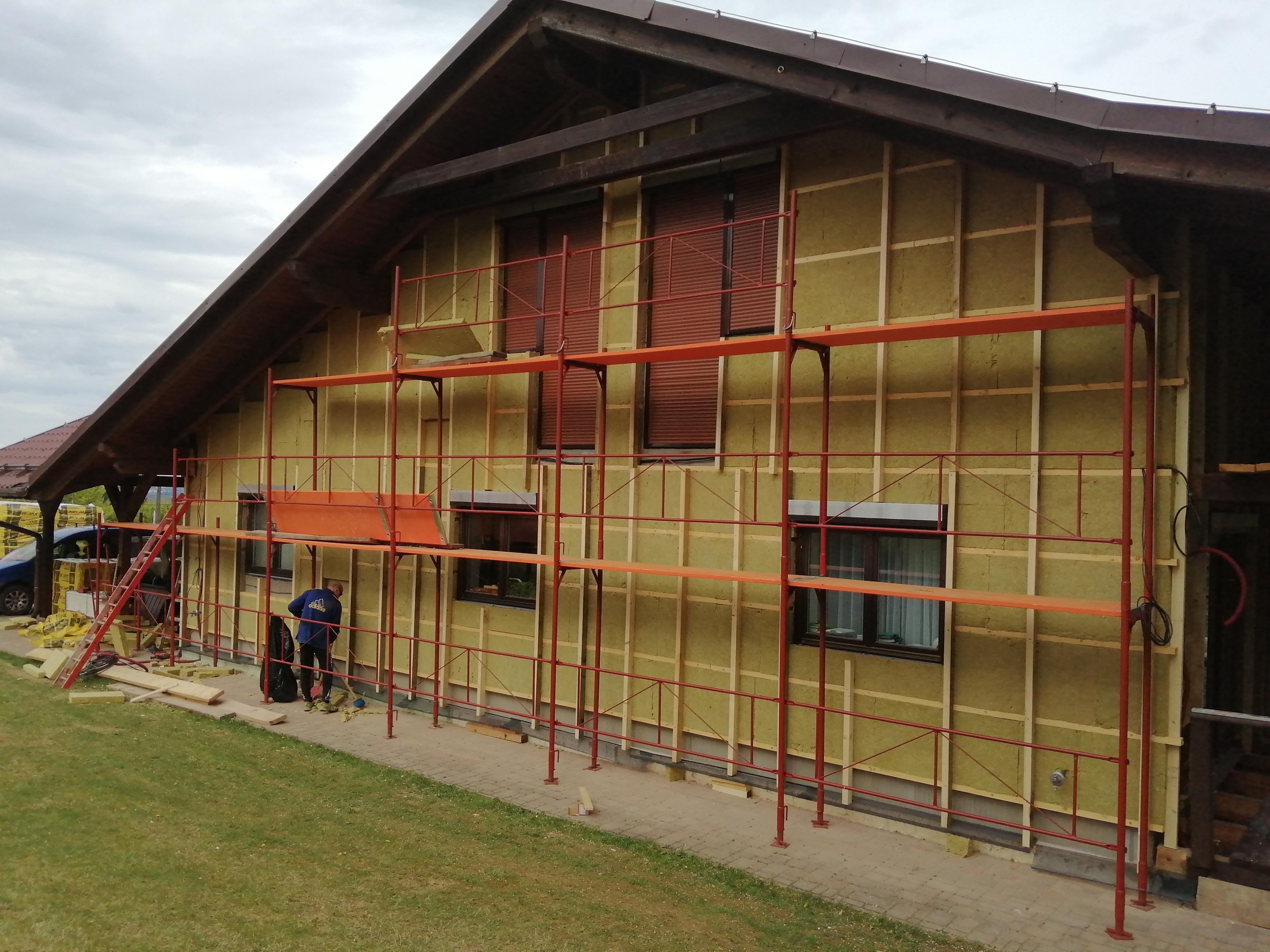 Pronájem lešení Kubját