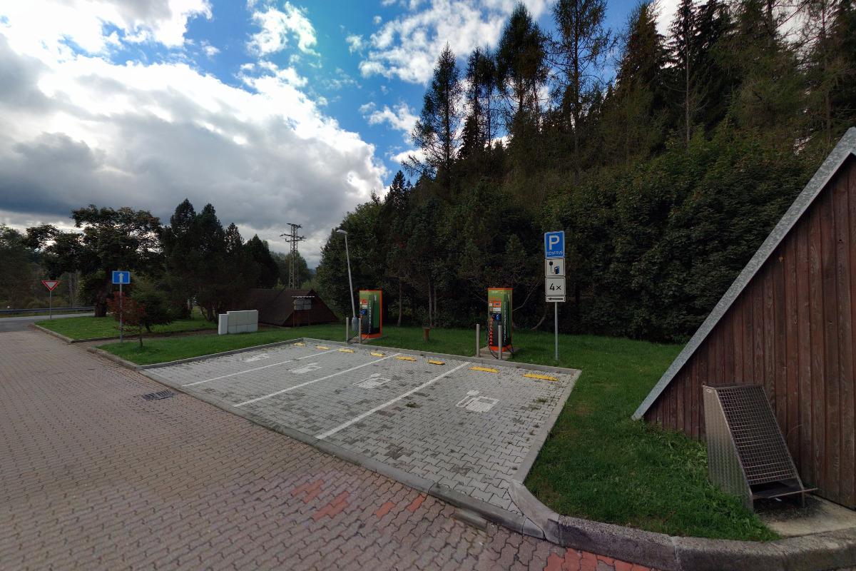 Nabíjecí stanice ČEZ foto 3